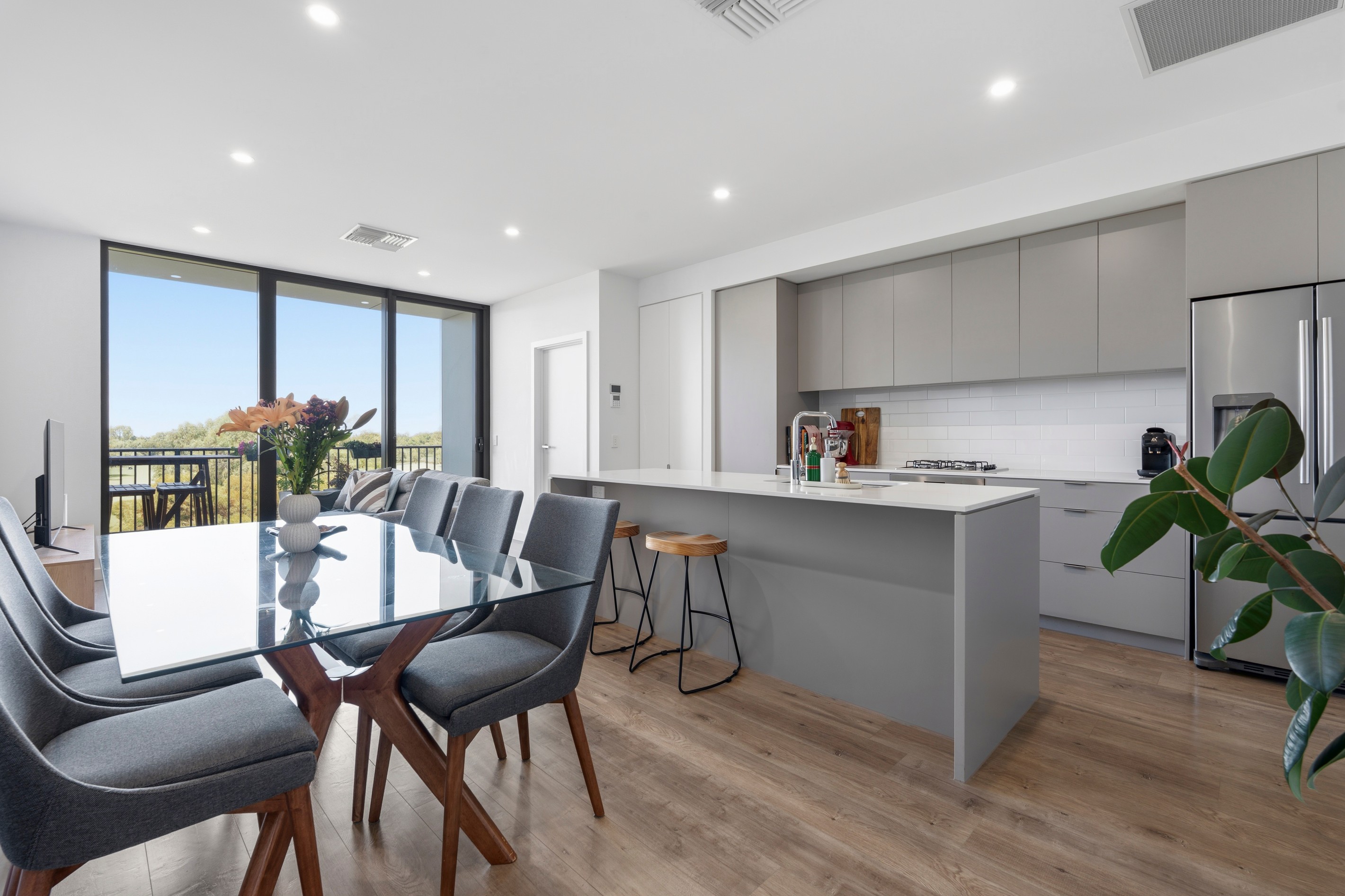 404/2 Troubridge Drive, West Lakes, SA 5021