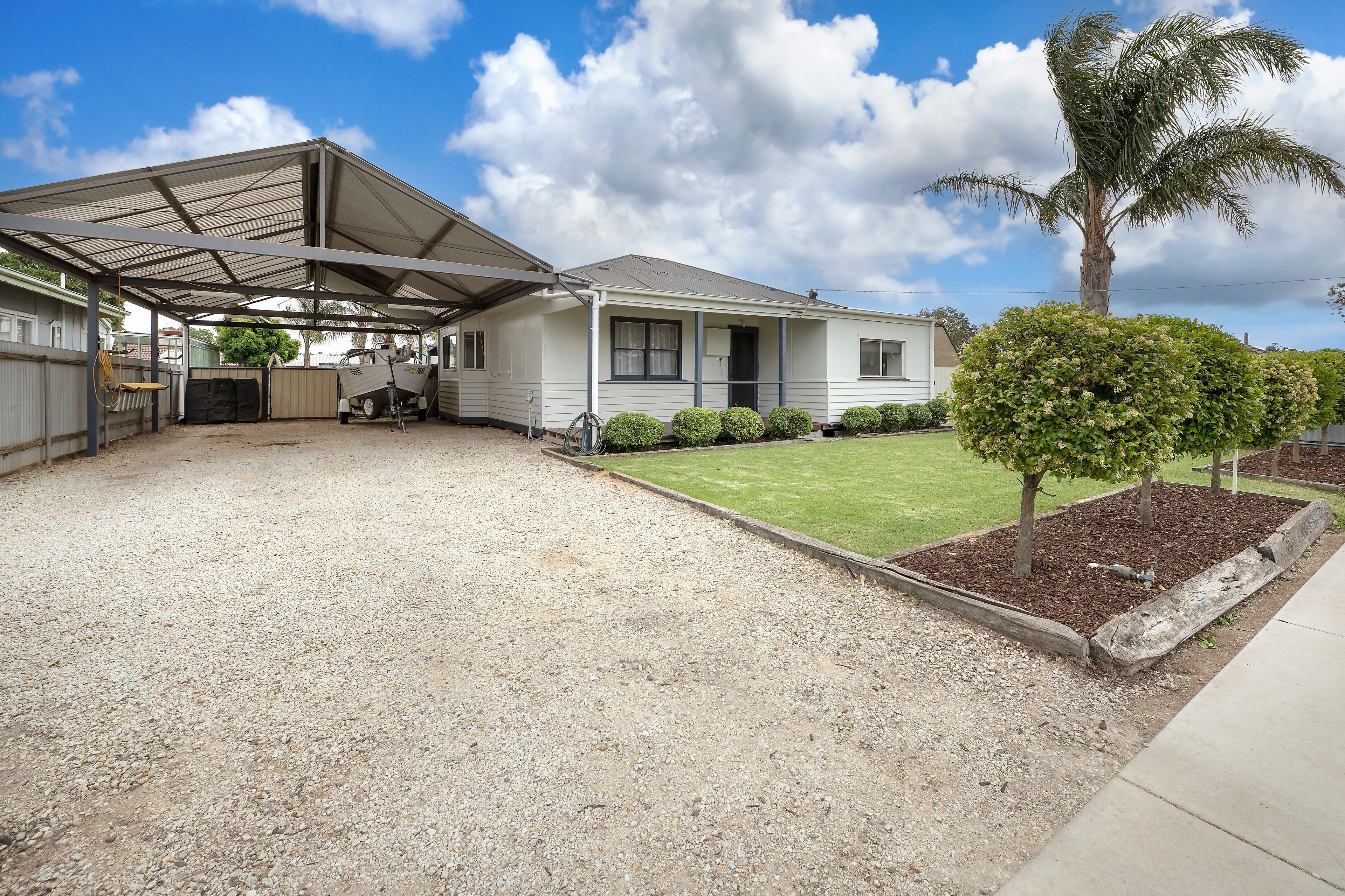 64 Murlong Street, Swan Hill VIC 3585