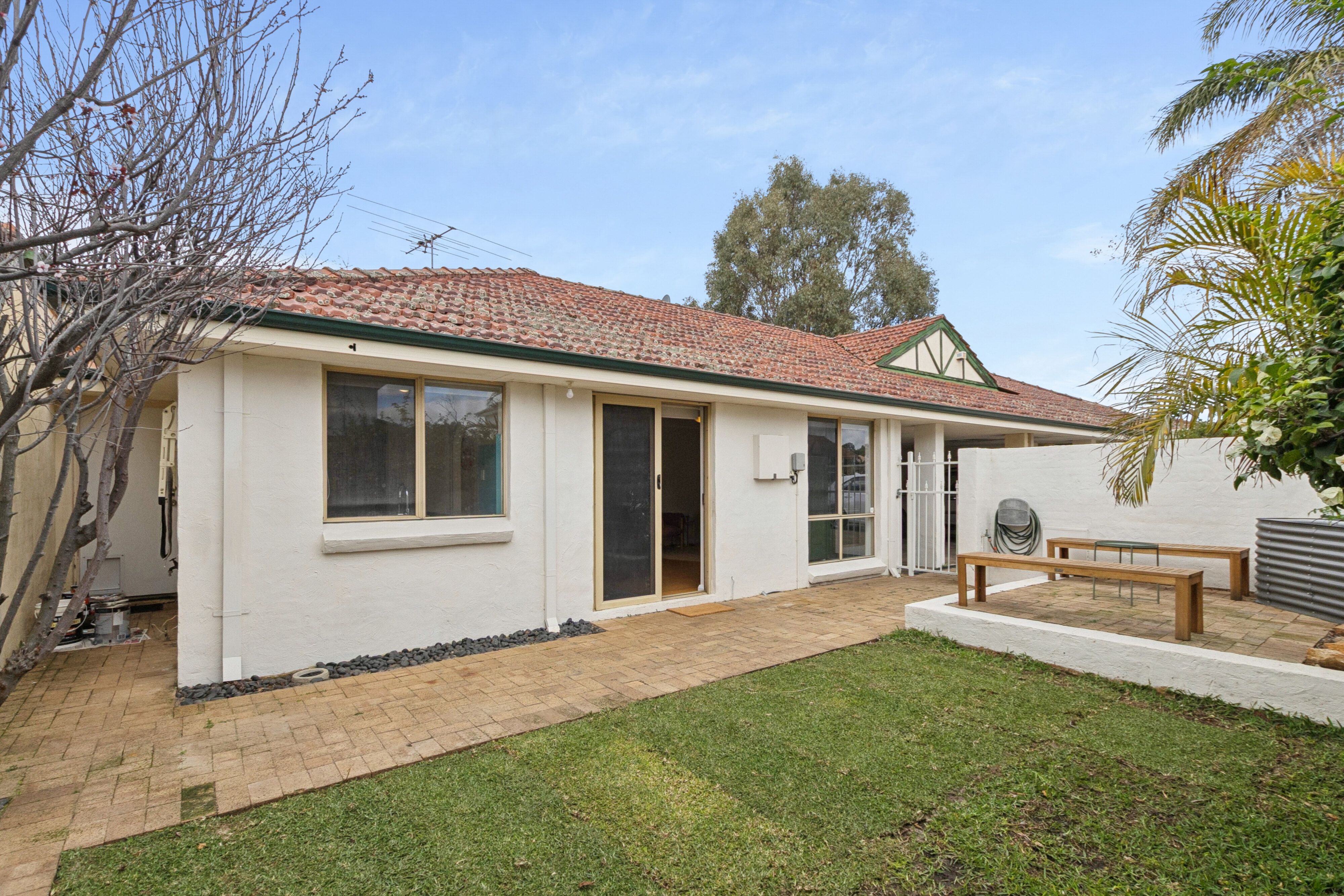 2/71 Kelvin Street — photo 13 of 23