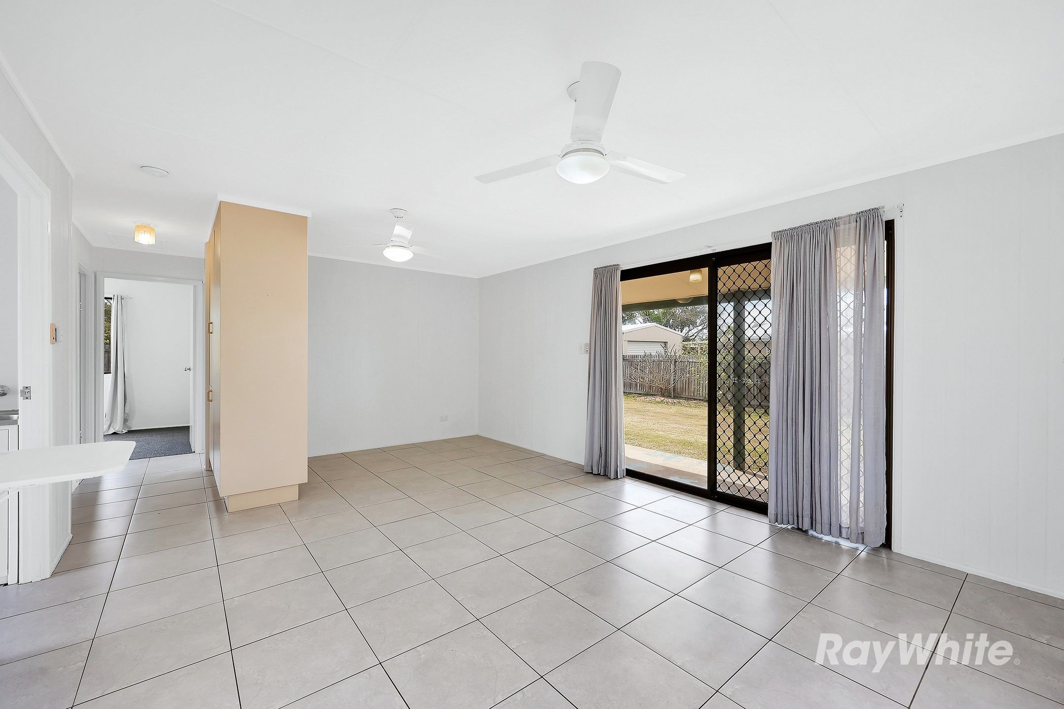 36 Shoreline Crescent — photo 11 of 23