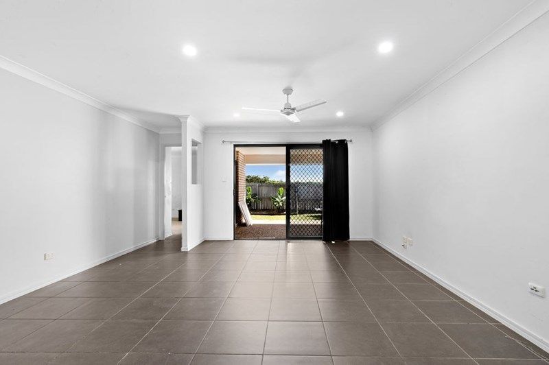 16 Claudia Circuit, Kallangur, QLD 4503