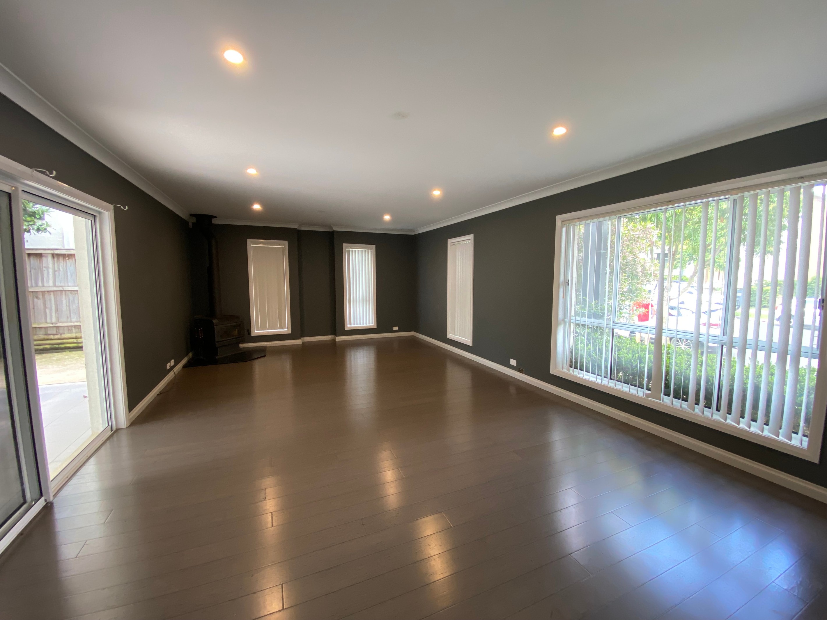 146 Middleton Drive, Middleton Grange, NSW 2171