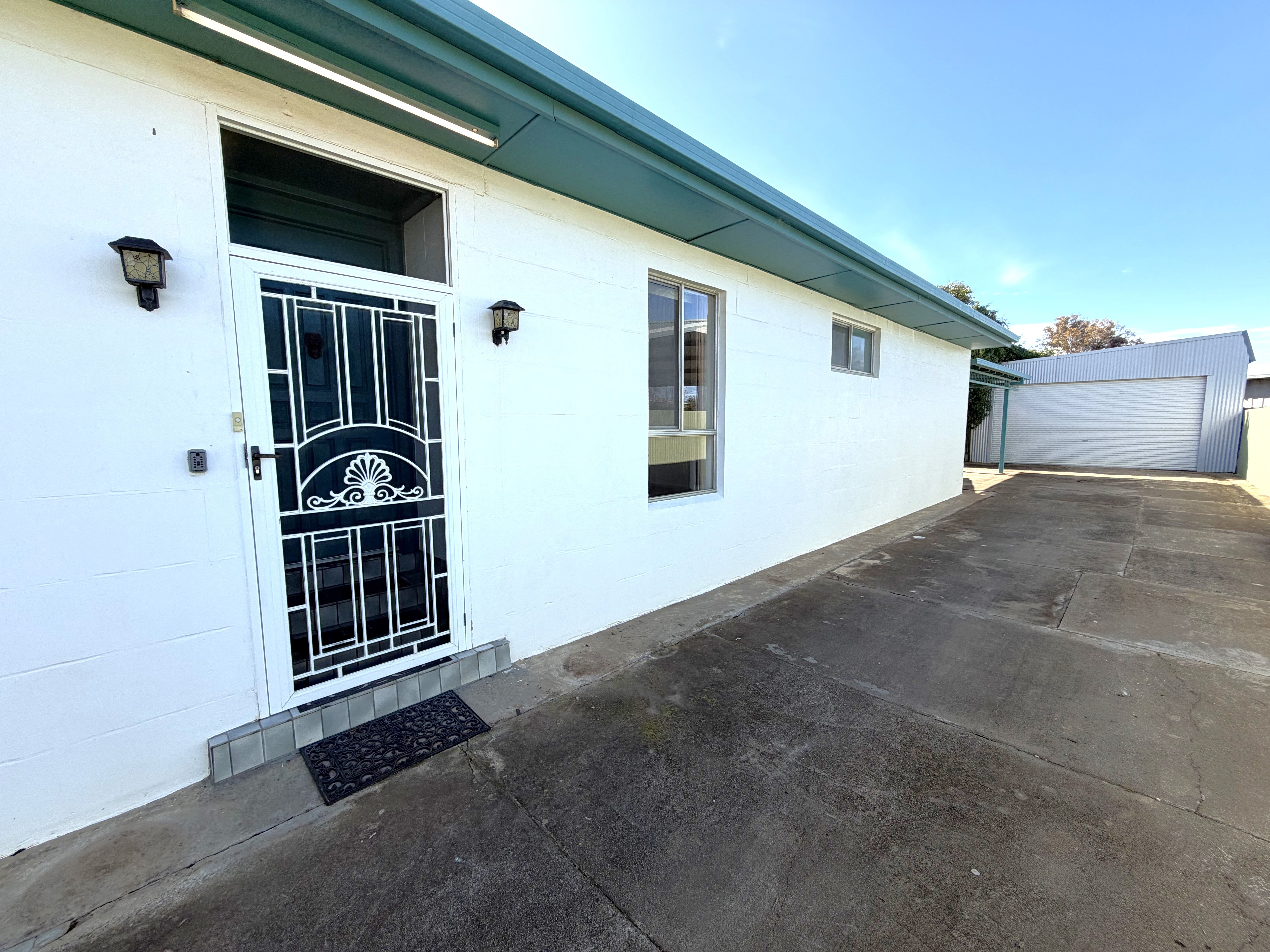 6 Stratton Court — photo from Ray White Wheatley Hall & Thomson