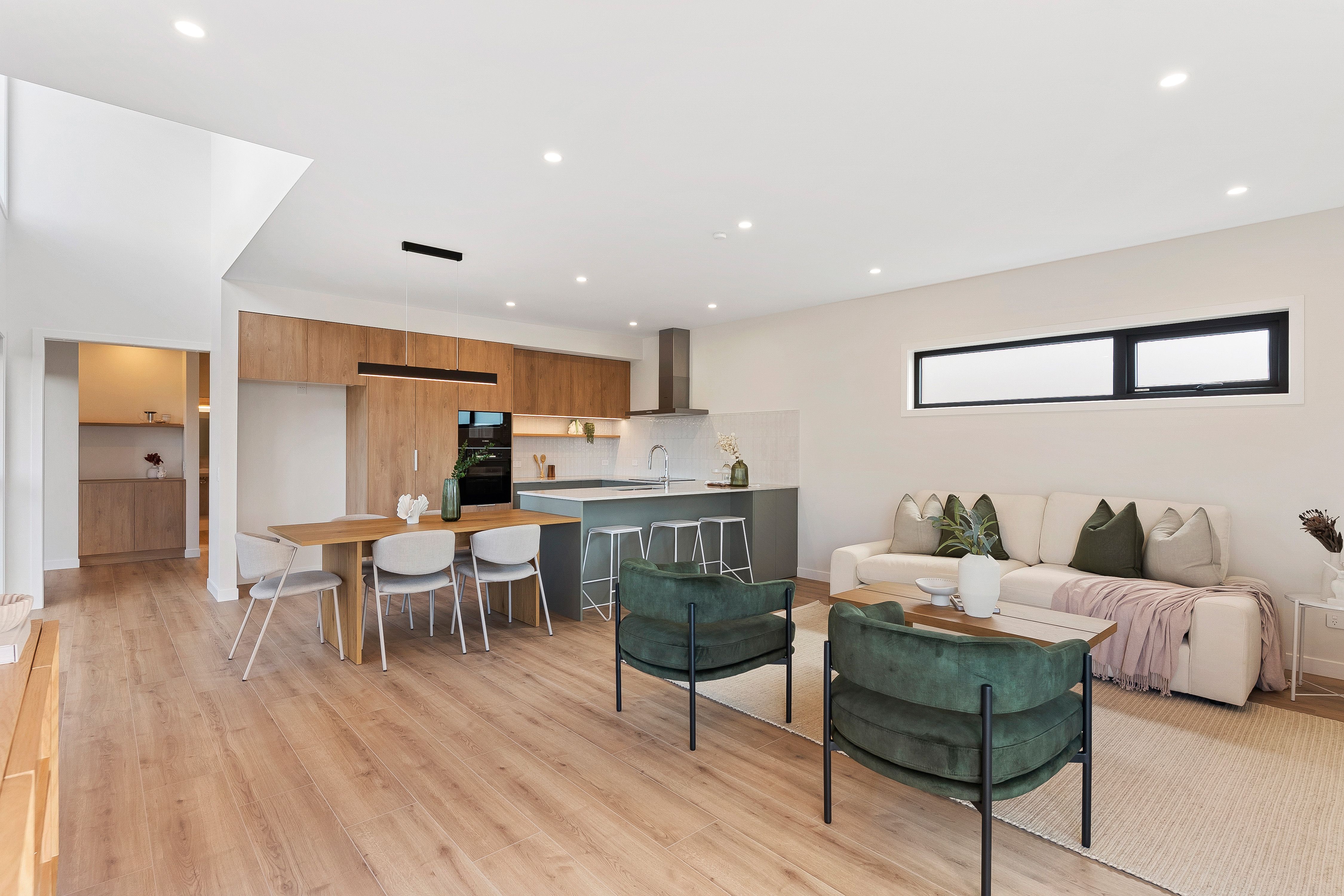 B/394 East Coast Road, Sunnynook, North Shore City