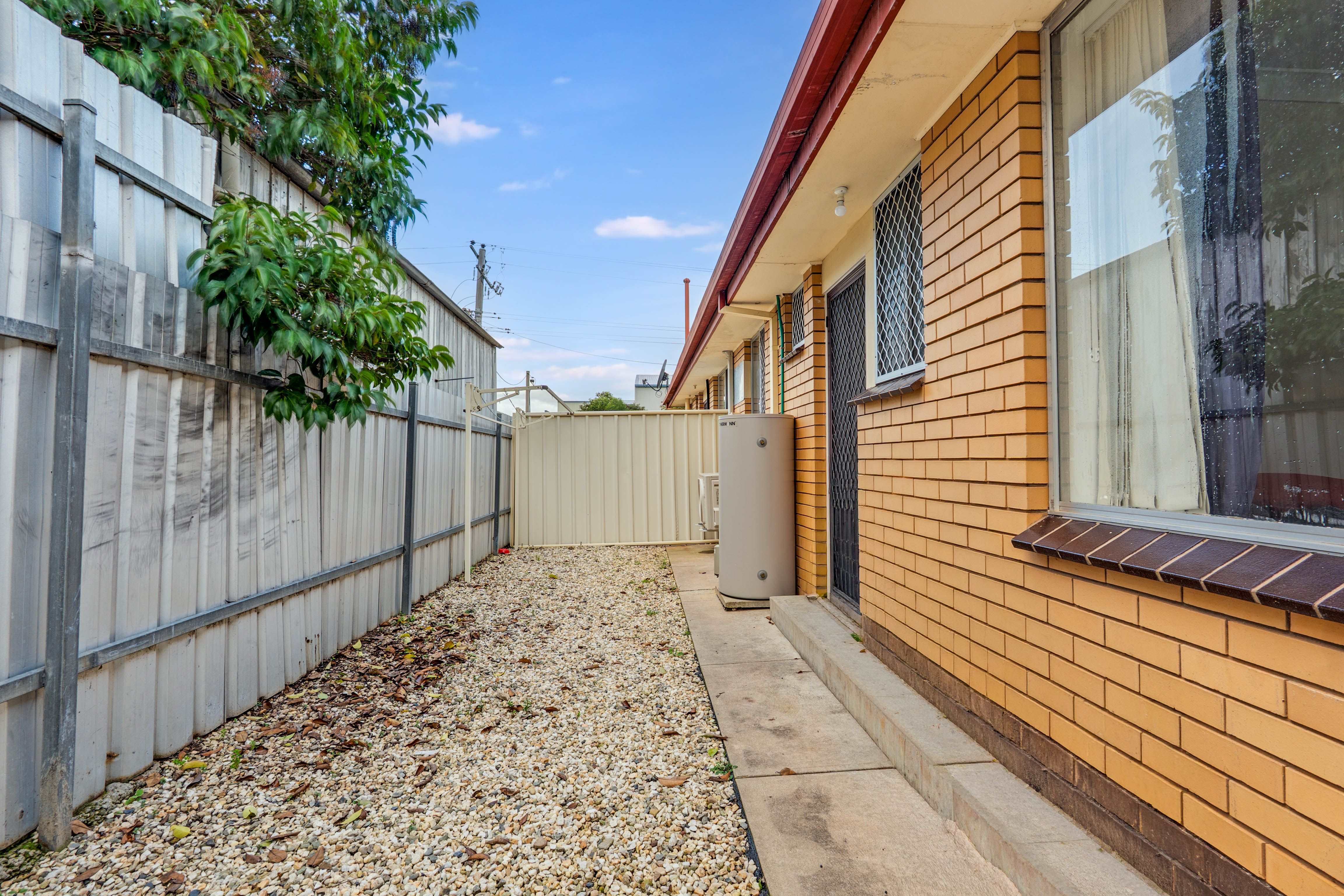 1-3/1099 Nowra Street — photo 23 of 30