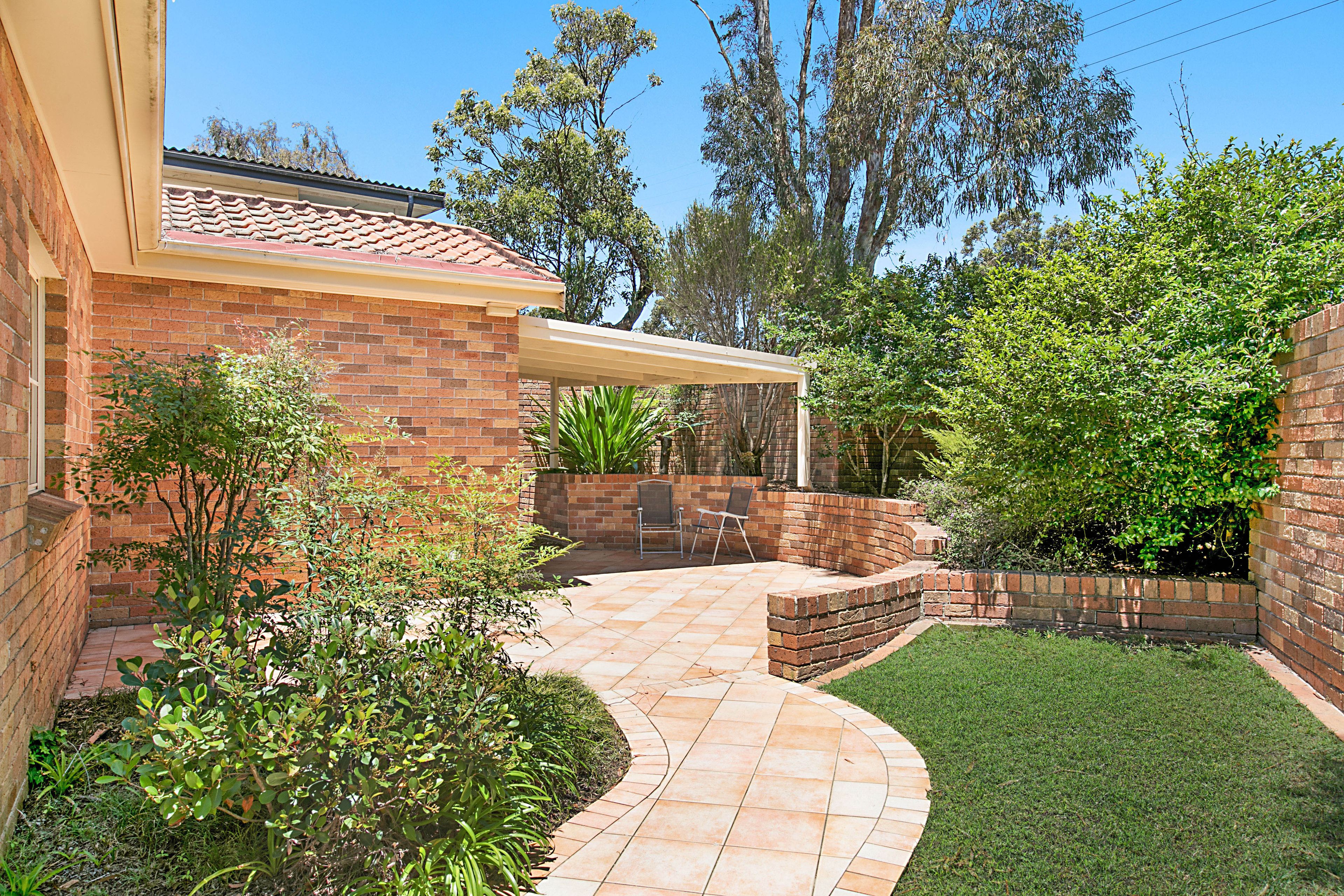 2 Keats Avenue, Bateau Bay NSW 2261