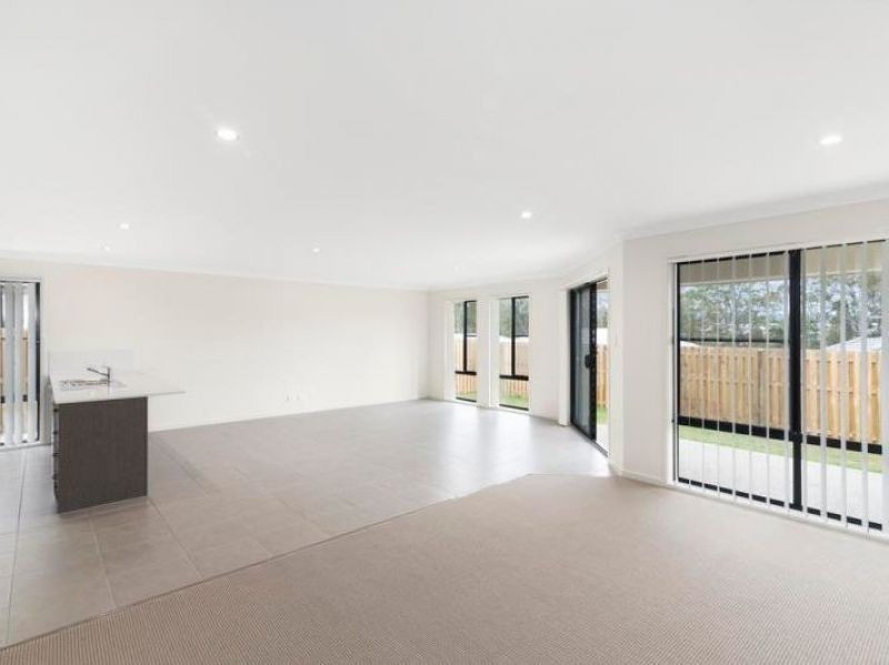 15 Avondale Drive, Pimpama, QLD 4209