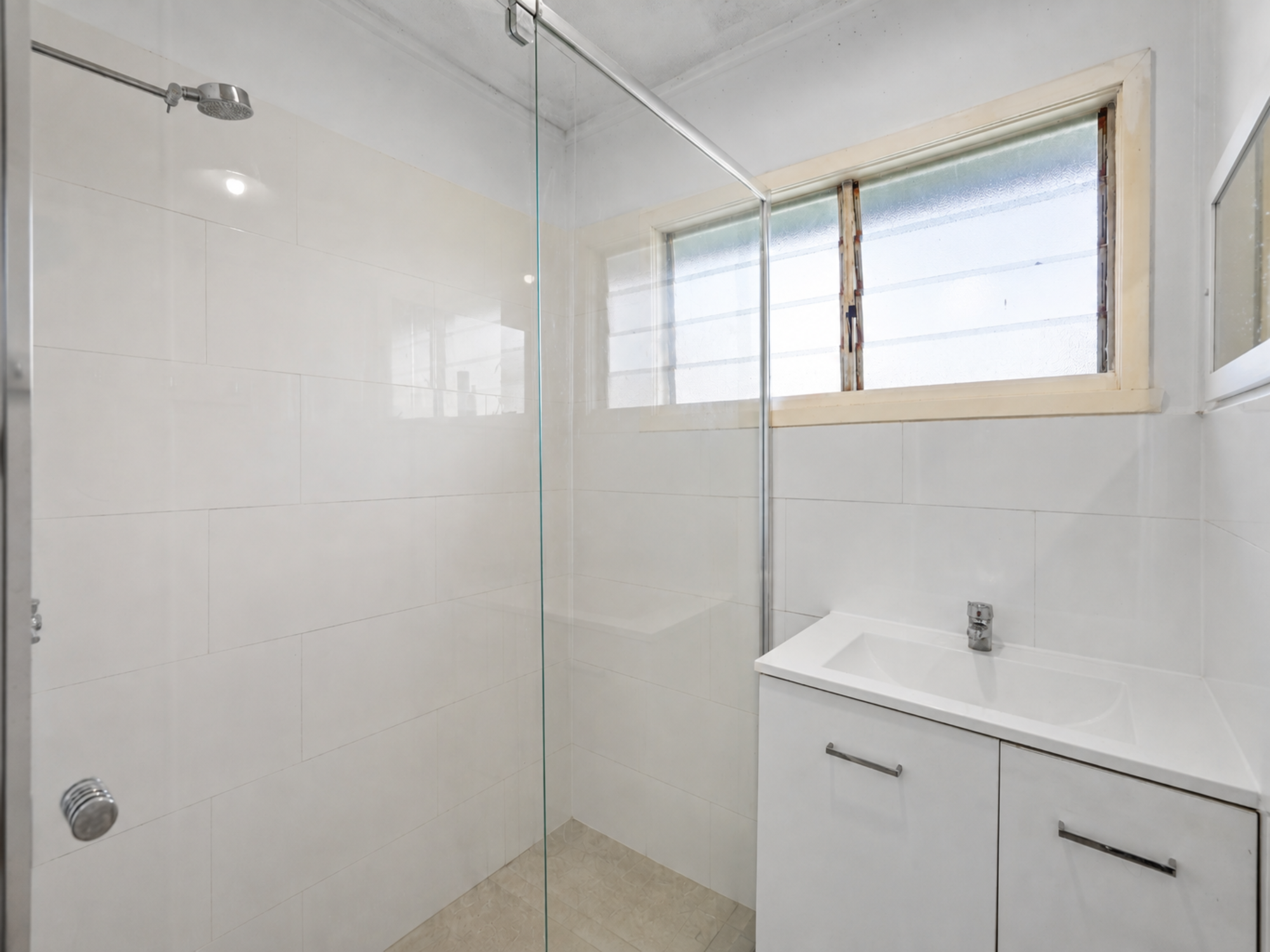 33 King Street — photo 11 of 14