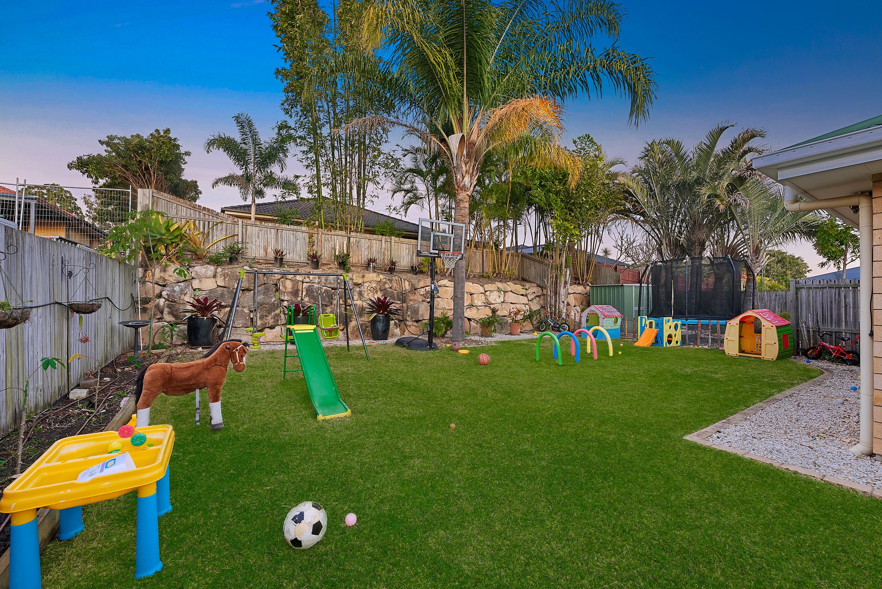 4 Cunningham Court, North Lakes, QLD 4509