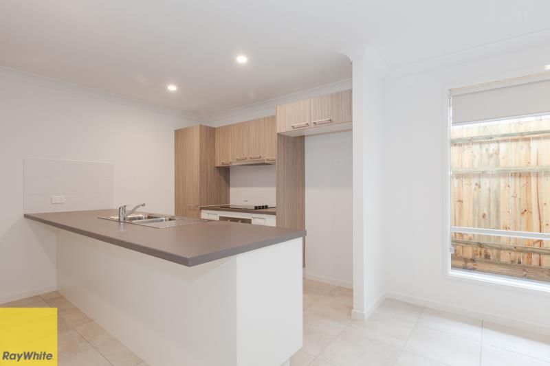 90 Napier Circuit, Silkstone, QLD 4304