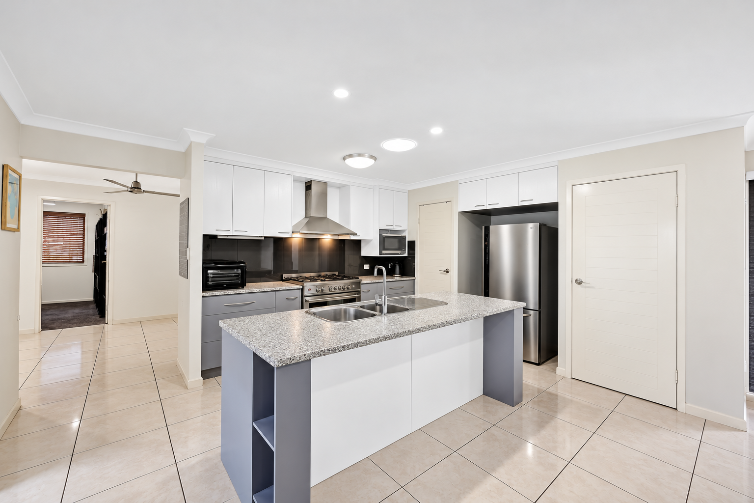 28 Coral Garden Drive — photo 3 of 30