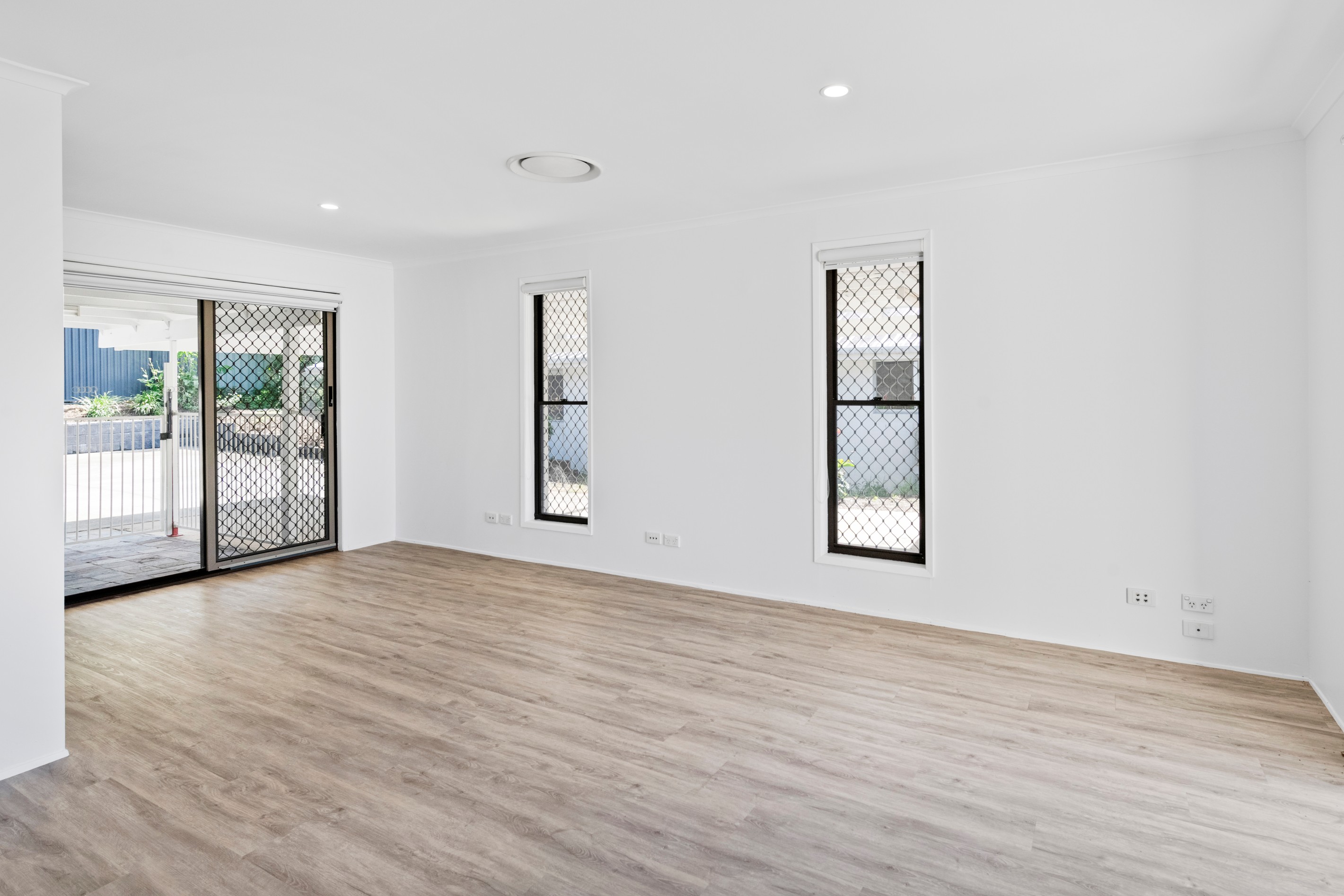 126 Olsen Avenue, Arundel, QLD 4214