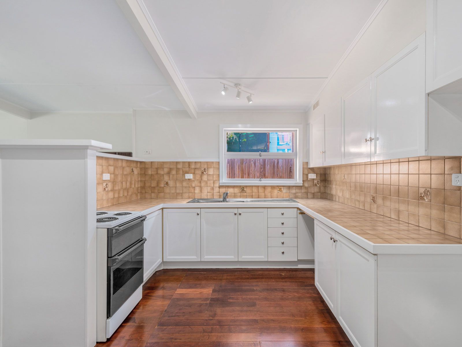 131 Akuna Street, Kenmore, QLD 4069