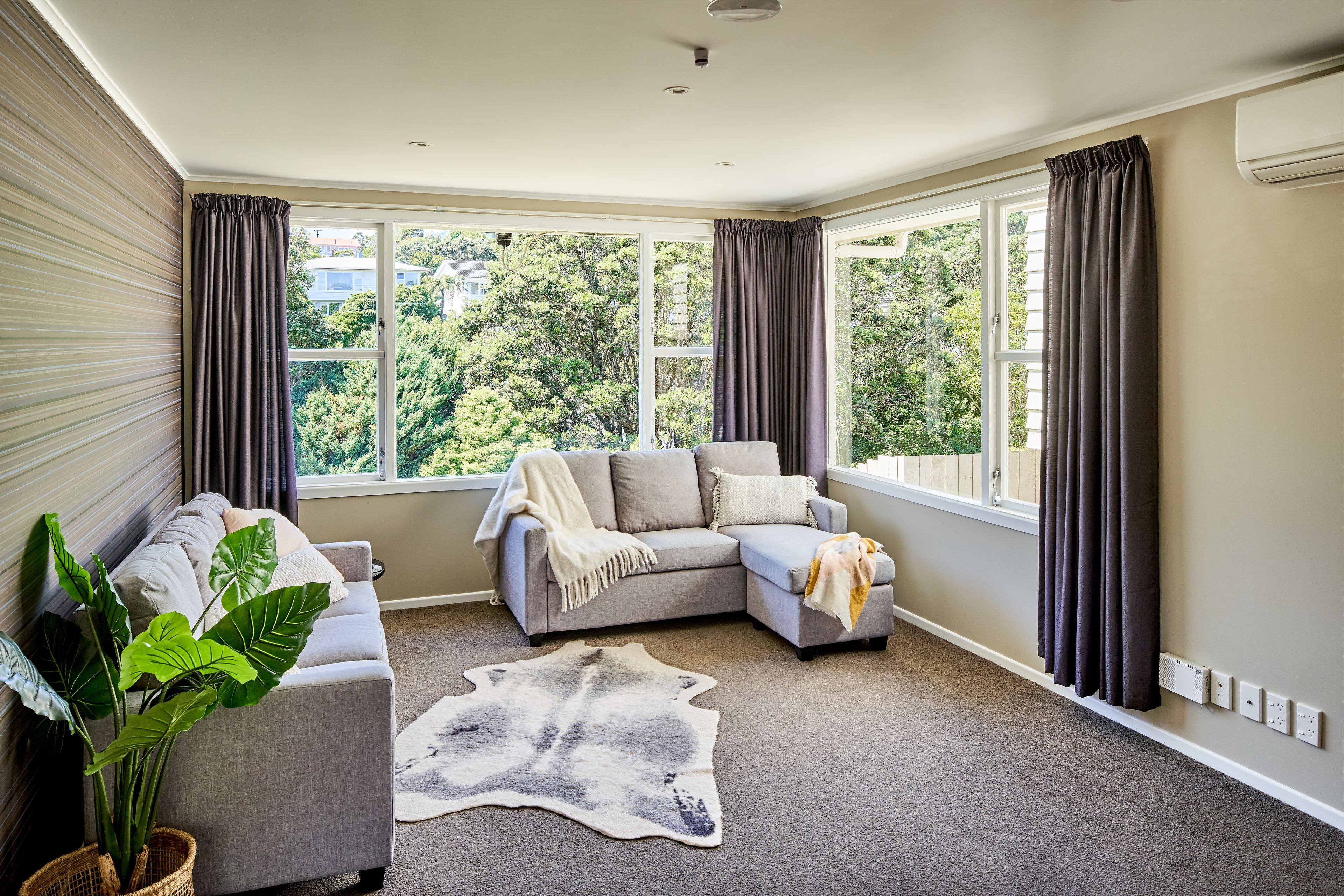 89 Kenmore Street, Newlands, Wellington City