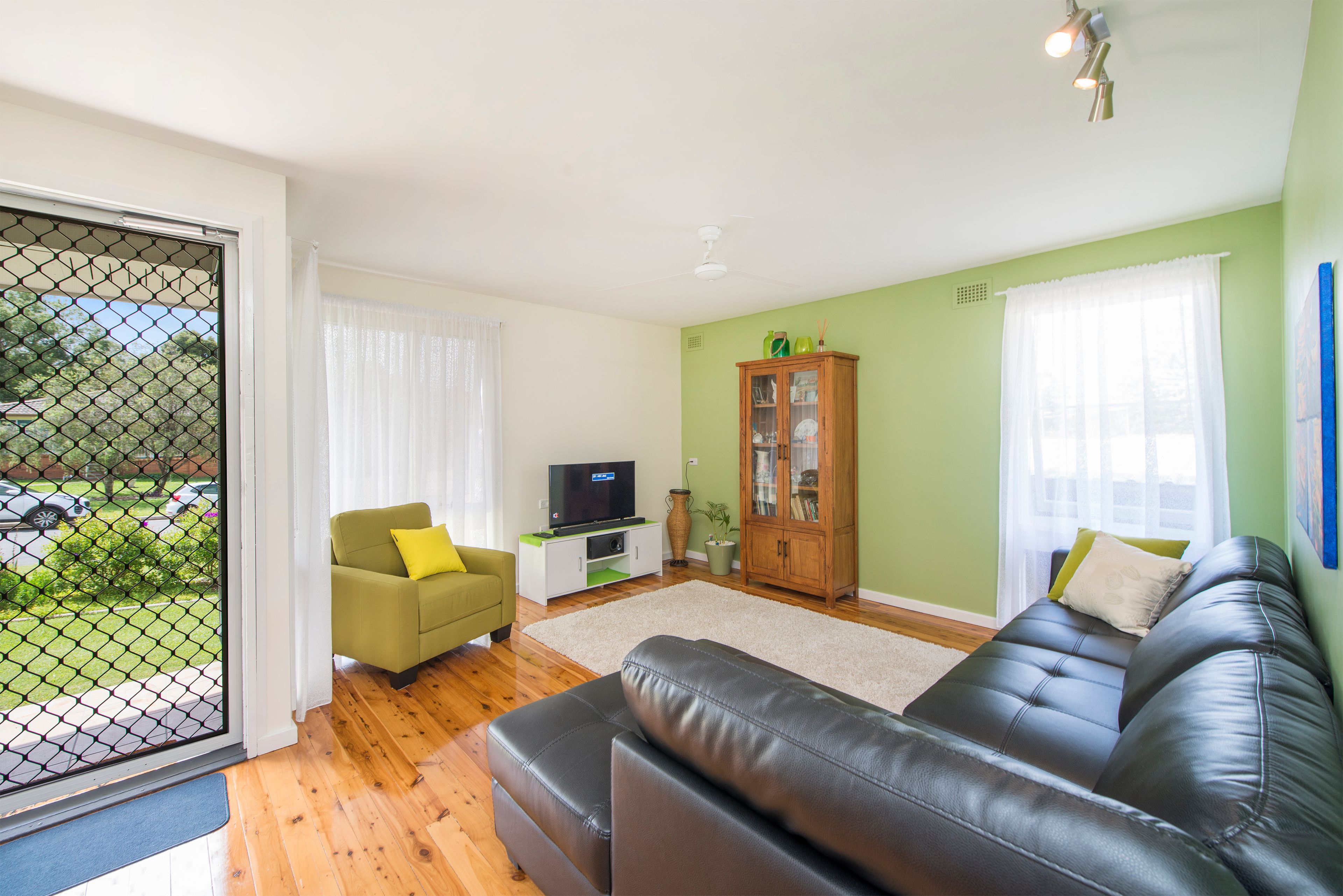 32 Golden Links Drive