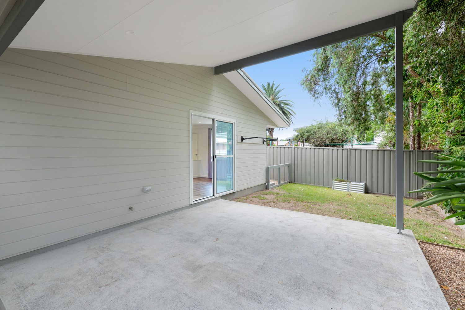 24A Panorama Parade, Berkeley Vale, NSW 2261