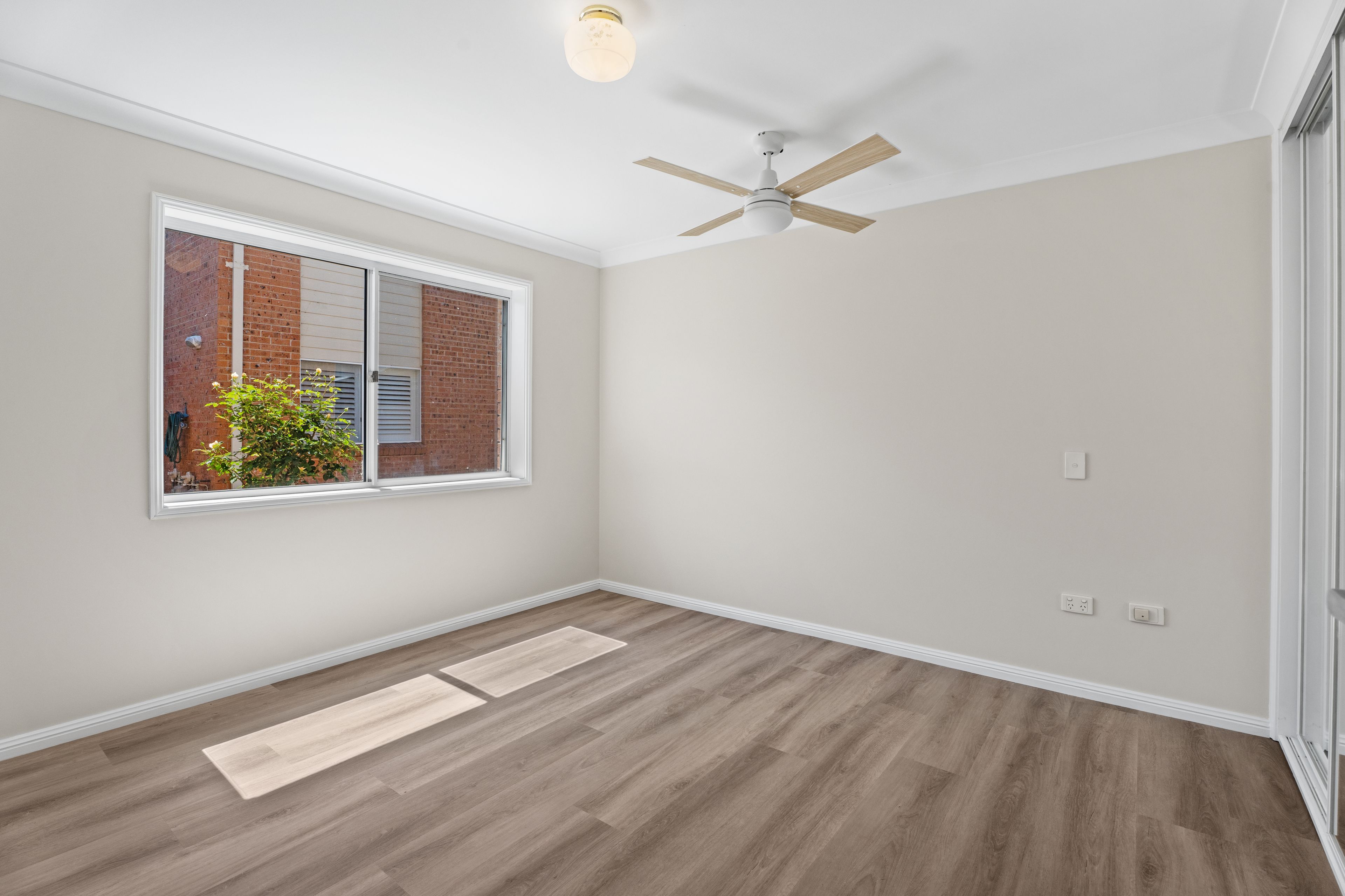 211/37 Mulgoa Road — photo 8 of 25