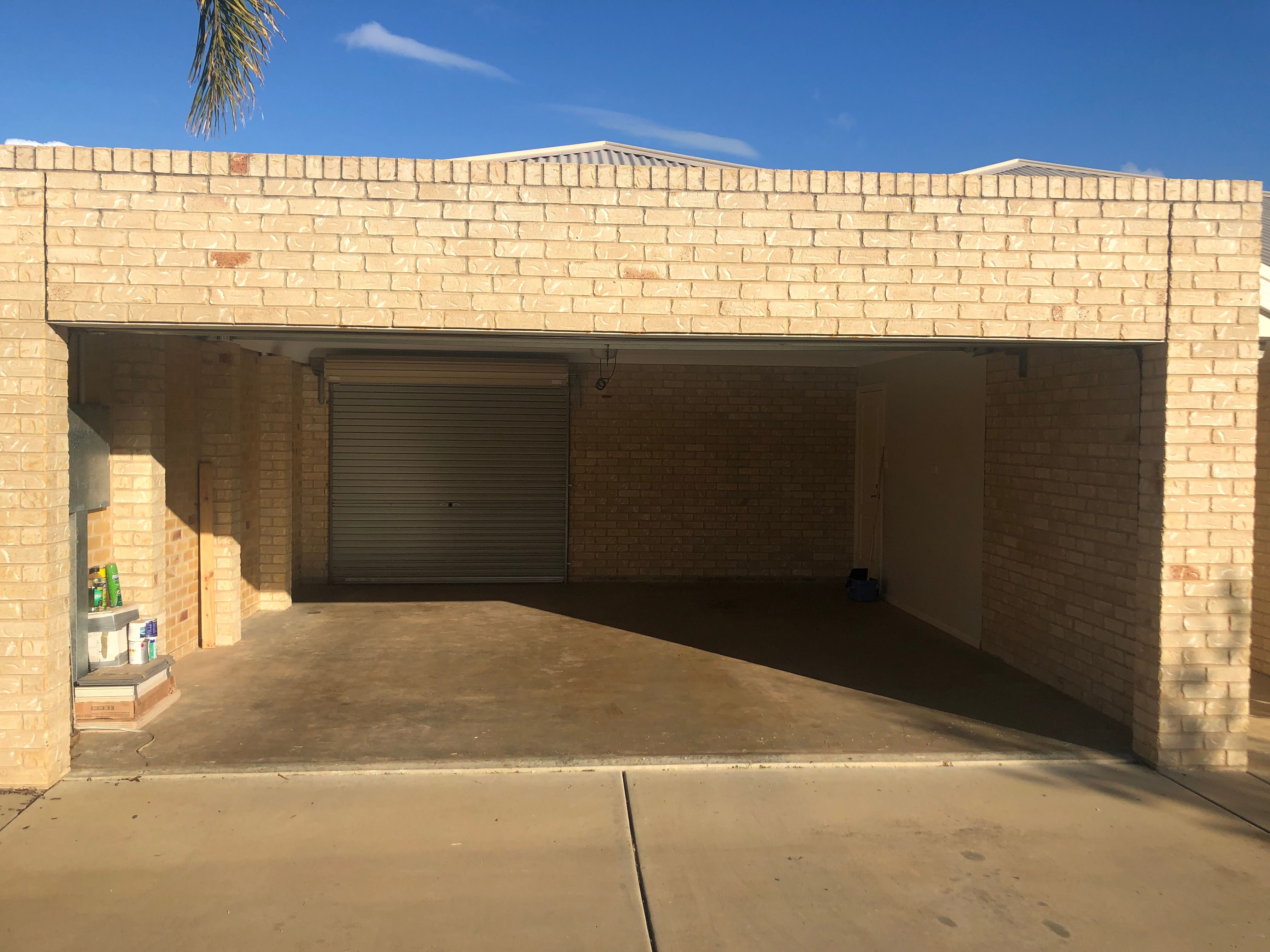 1/6 Tikki Place, Glenfield Park, NSW 2650