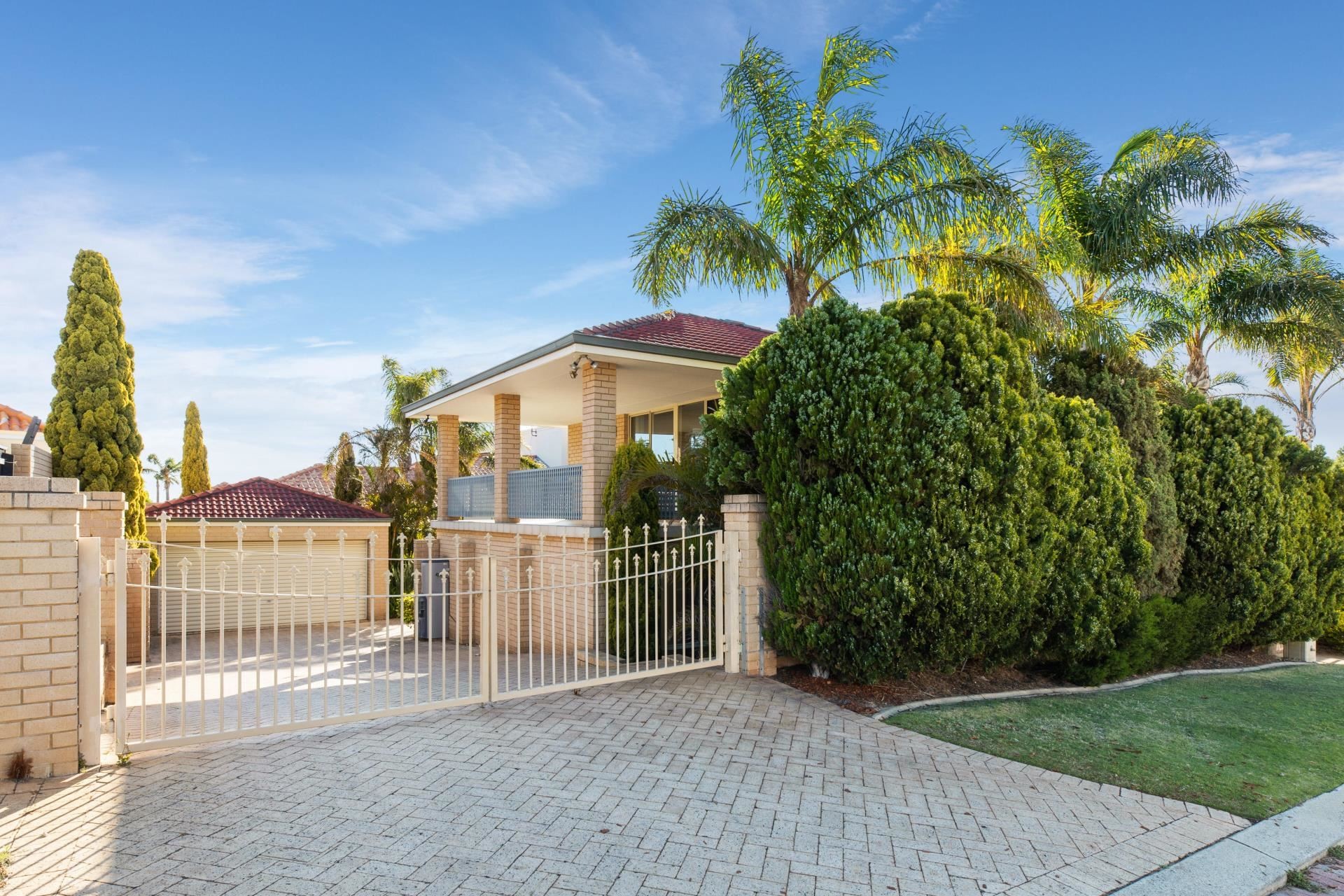 51 Ashmore Way, Sorrento, WA 6020