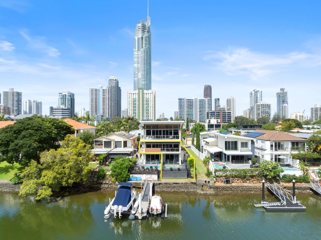 2/19 Paradise Island, Surfers Paradise, QLD 4217
