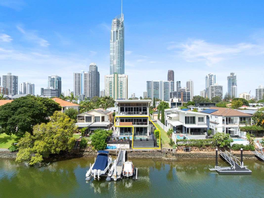 2/19 Paradise Island, Surfers Paradise, QLD 4217