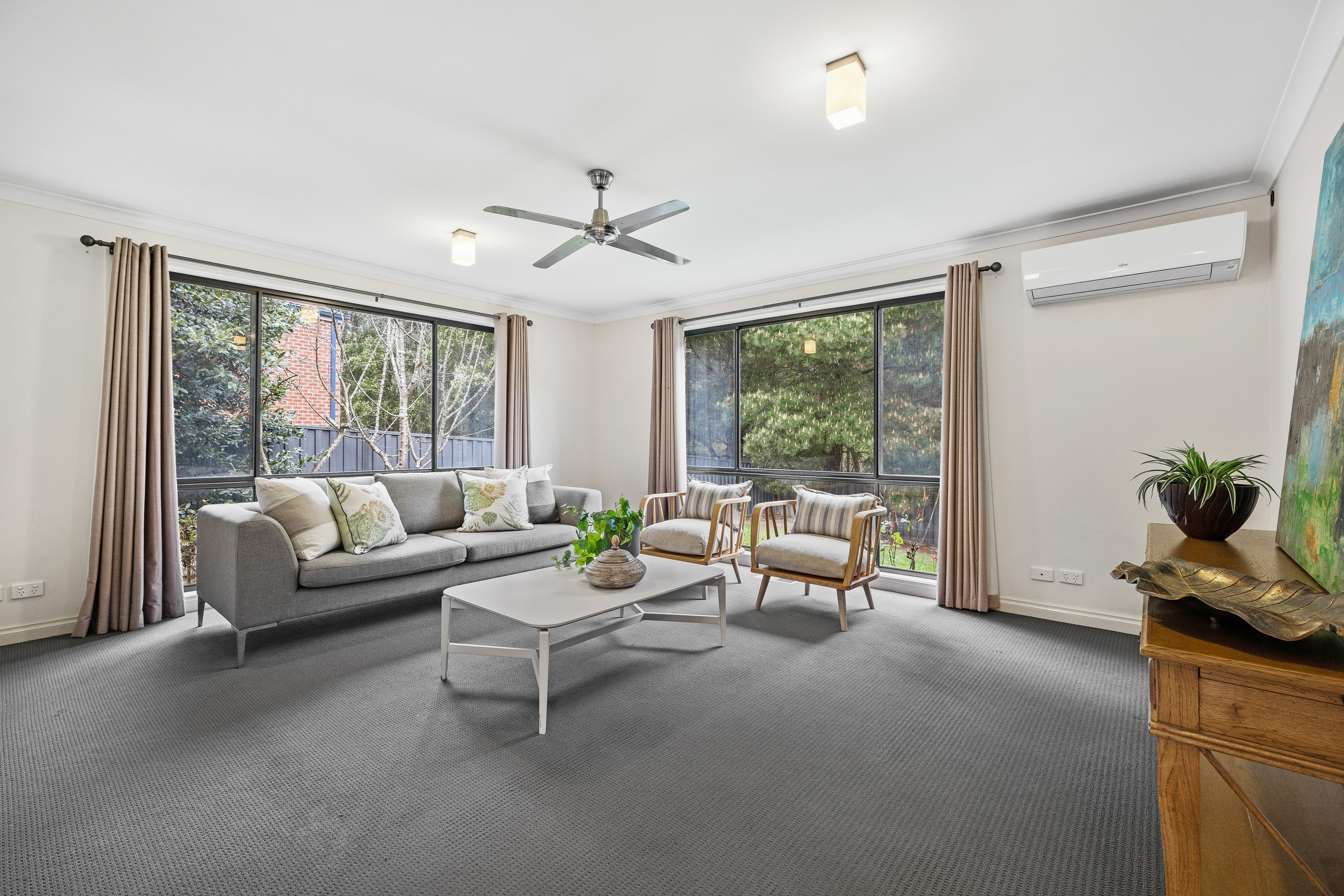 44 Oakbank Drive, Mount Helen, VIC 3350