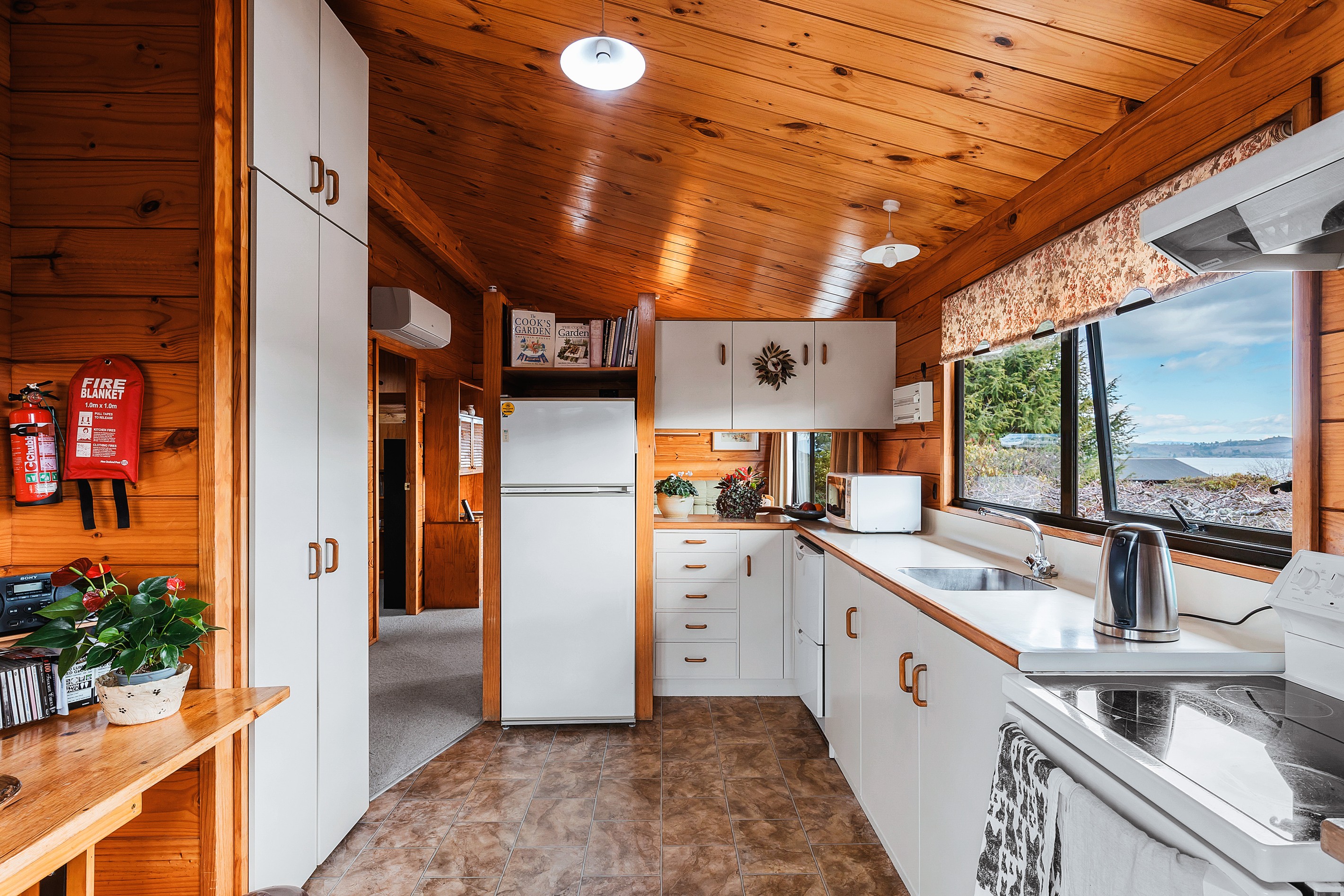 65 Harvey Street, Waipahihi, Taupo District