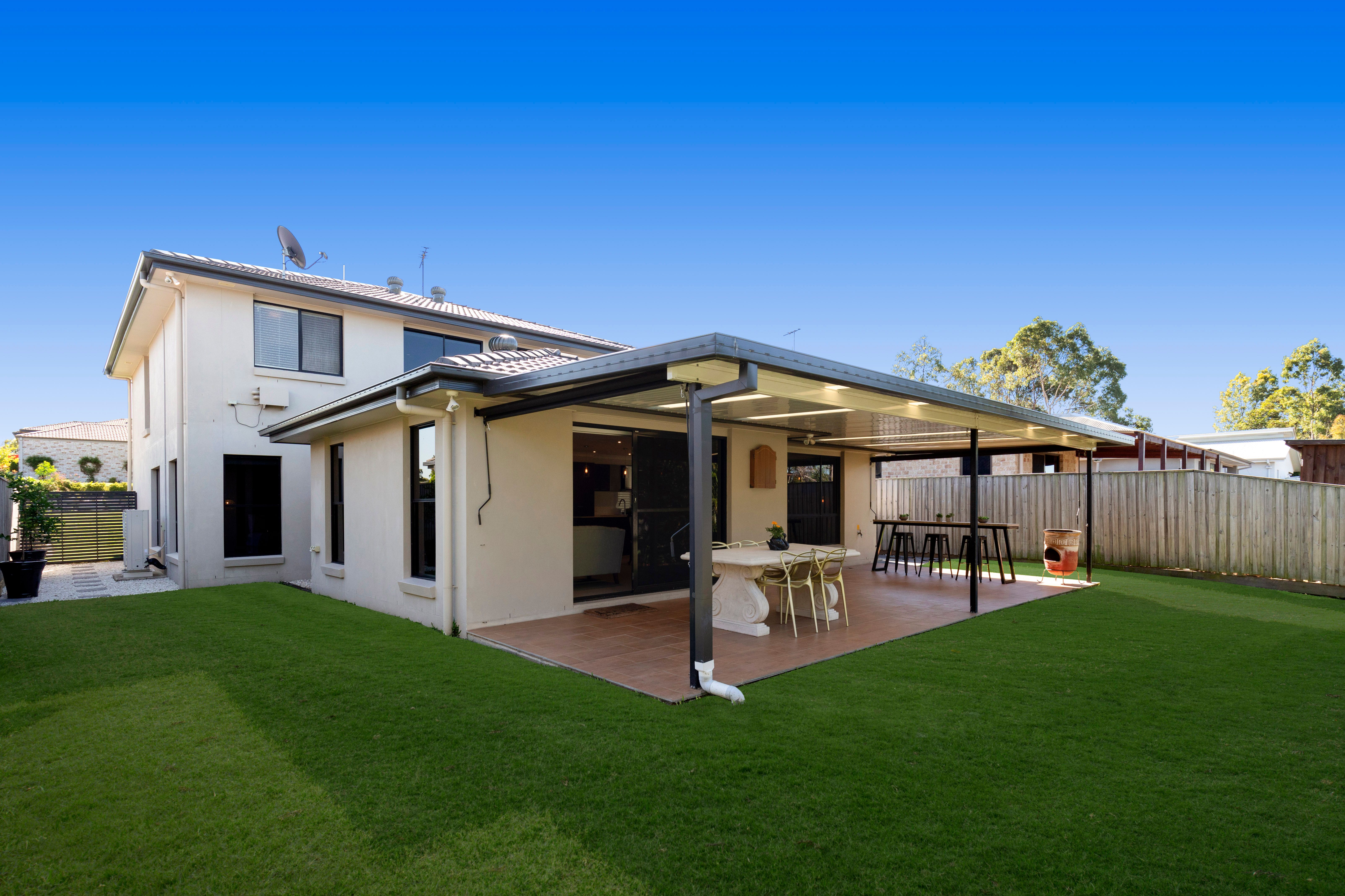 37 Taylor Place, Mackenzie QLD 4156