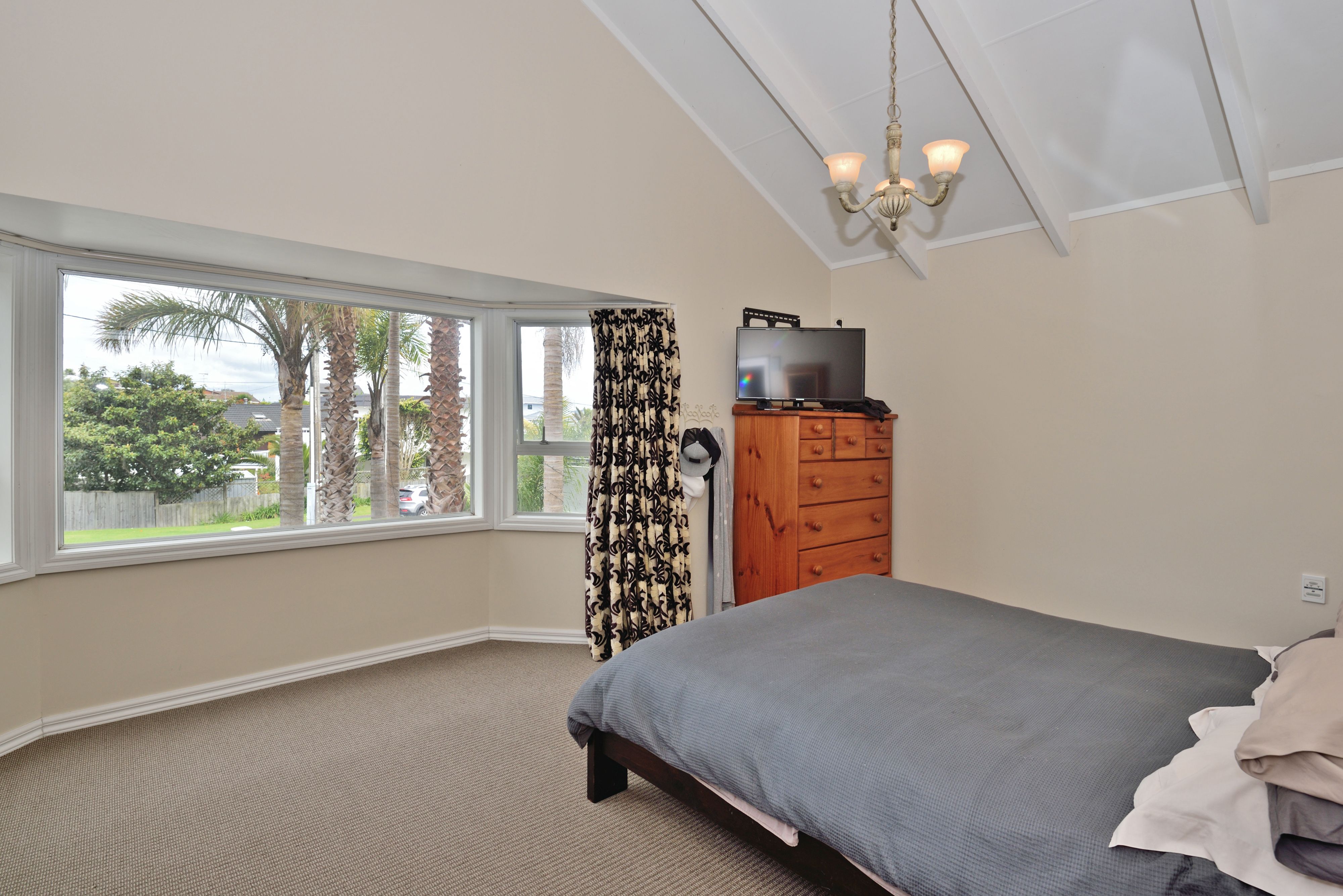 1076 Whangaparaoa Road, Manly, Rodney