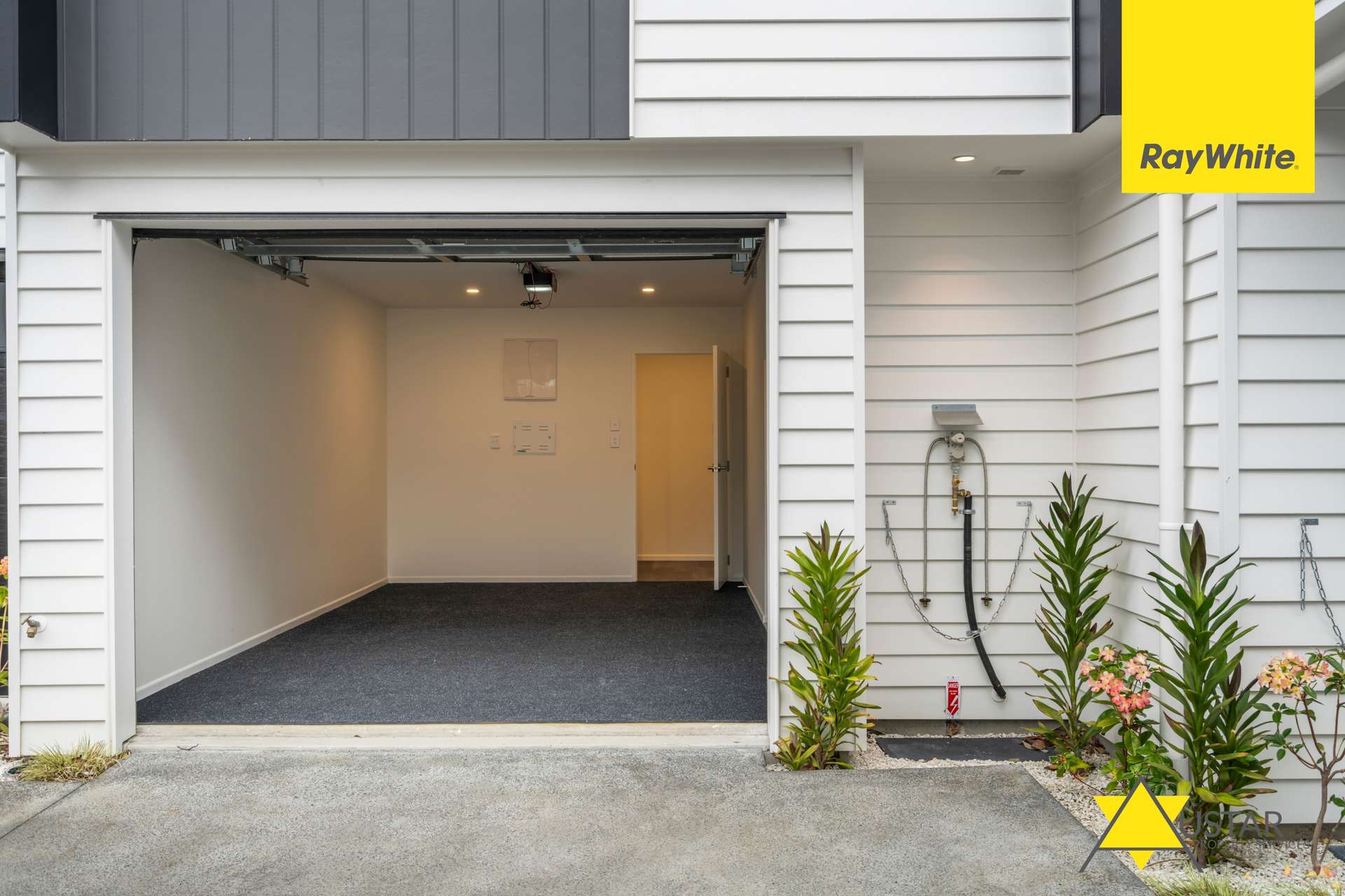 465B Blockhouse Bay Road photo 14