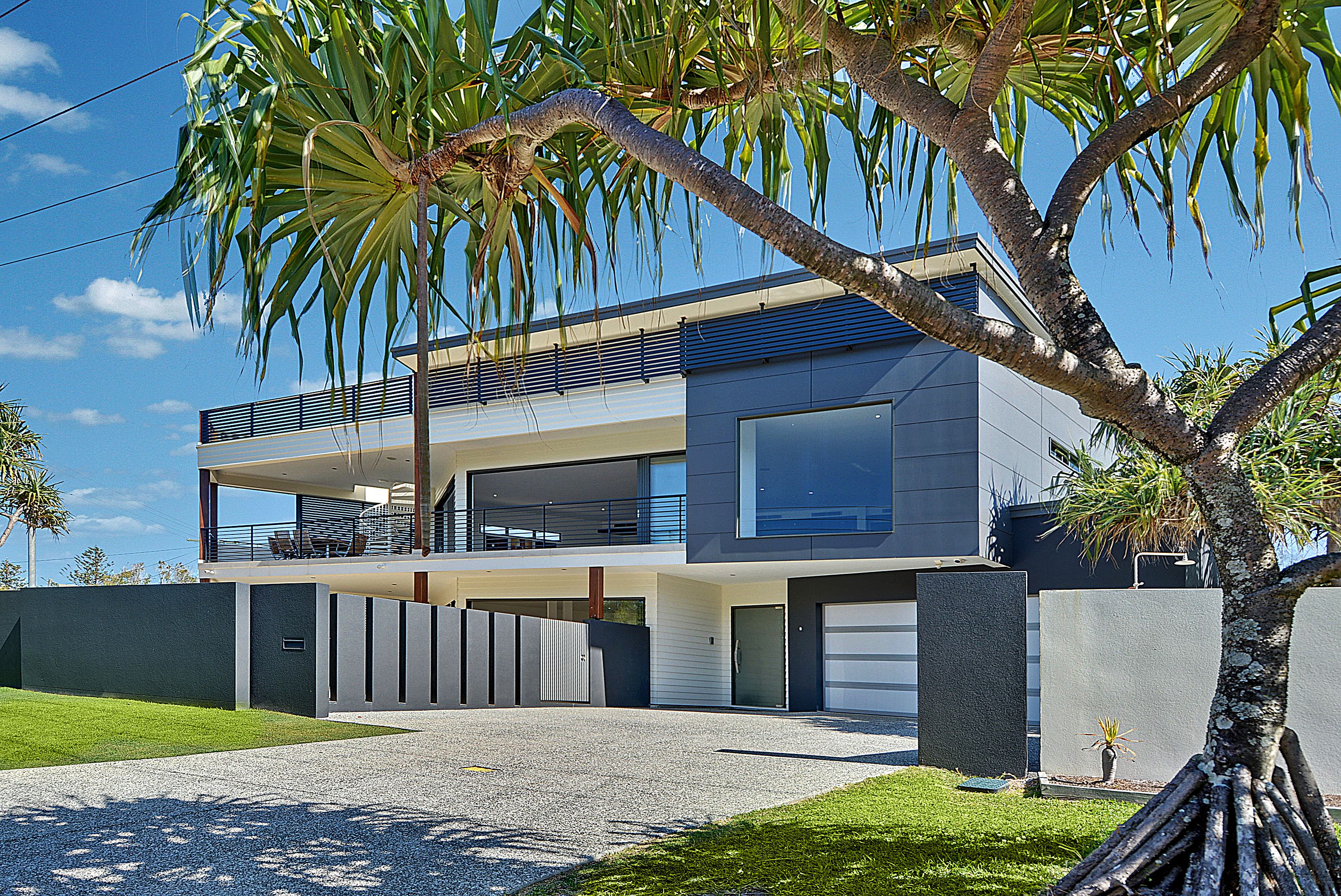 2 Mackay Street, Dicky Beach, QLD 4551
