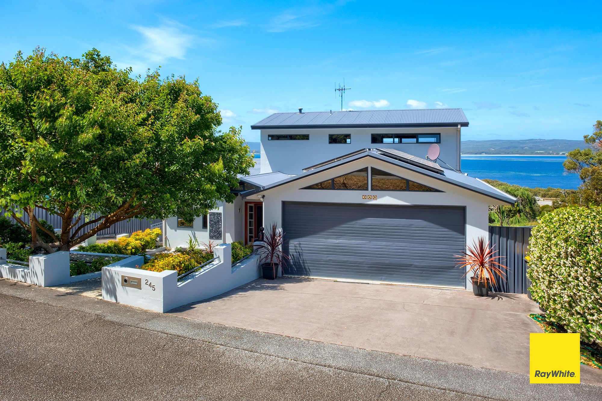 245 Grey Street West, Mount Melville, WA 6330 Sold House Ray White