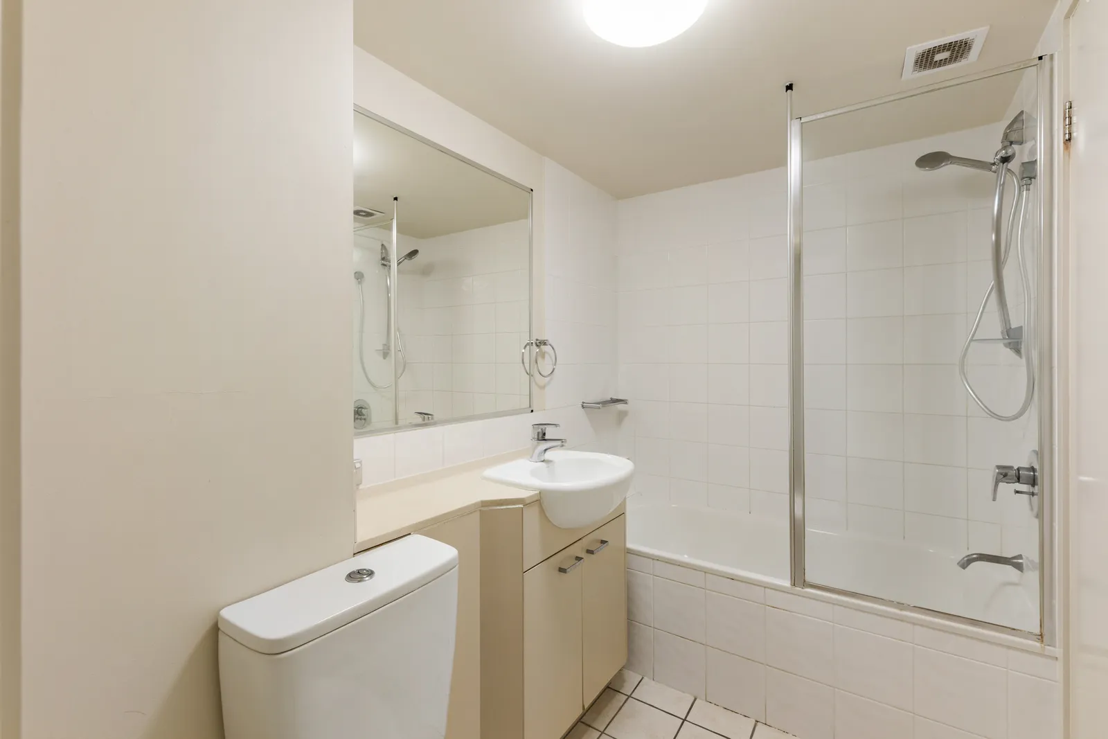 904/21 Patrick Lane, Toowong