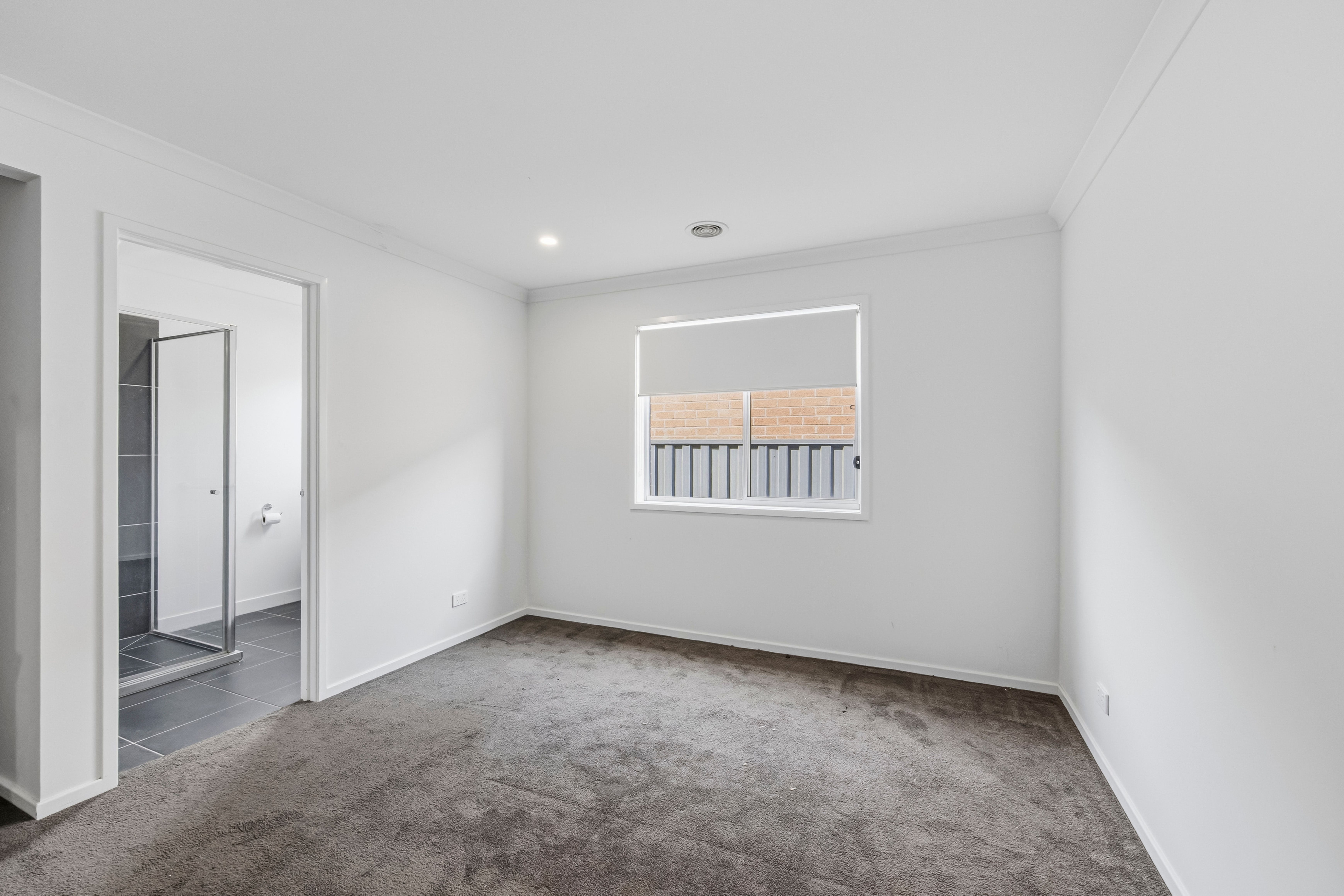 53 Mary Drive — photo 4 of 8