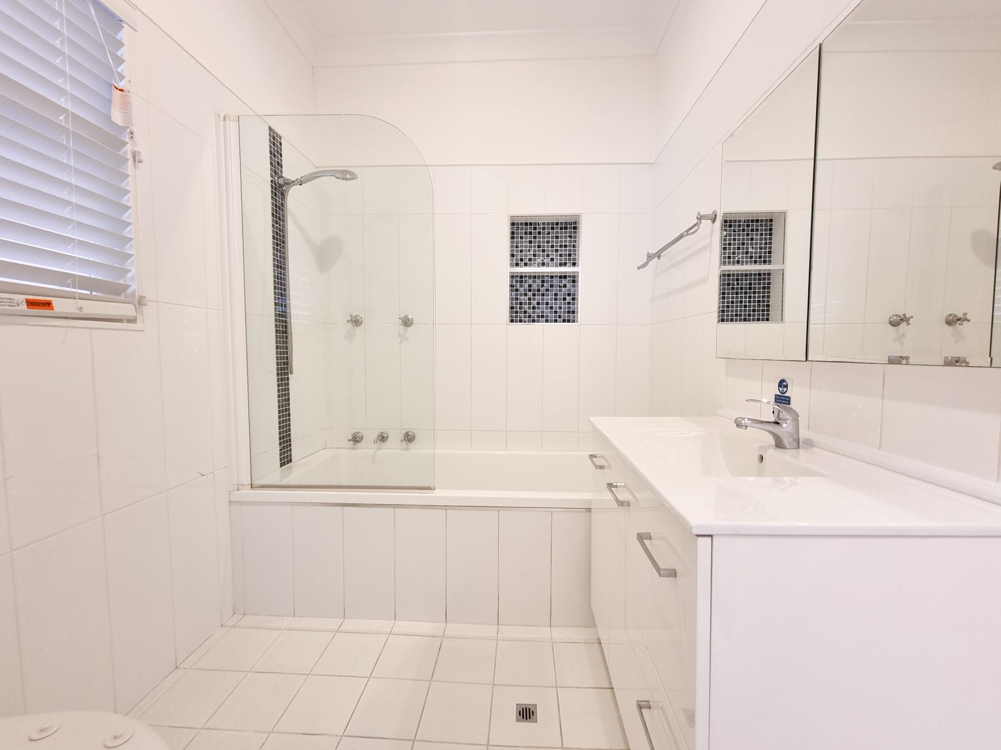 34 Lilian Street — photo 3 of 13