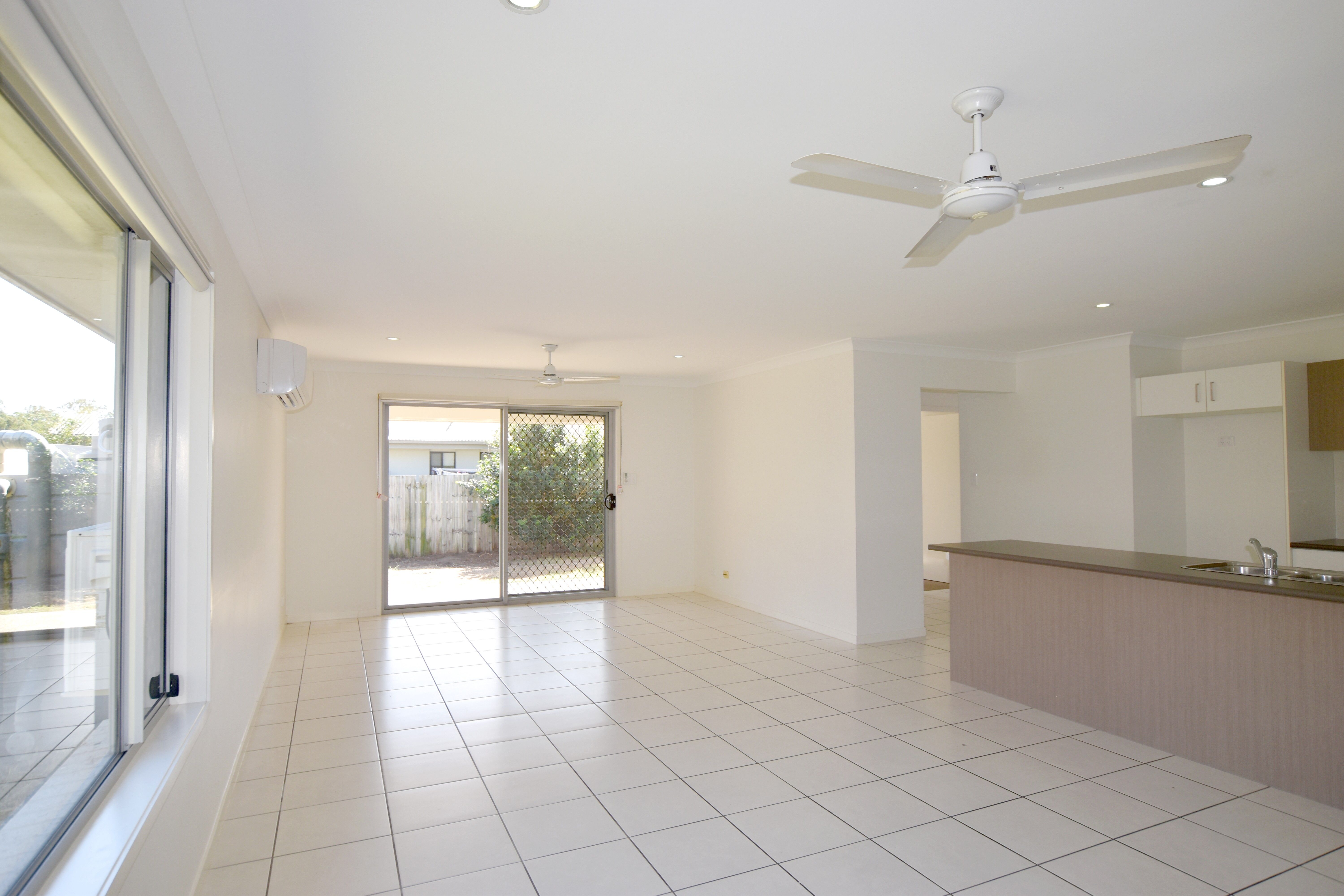 35 Iris Road, Kirkwood, QLD 4680