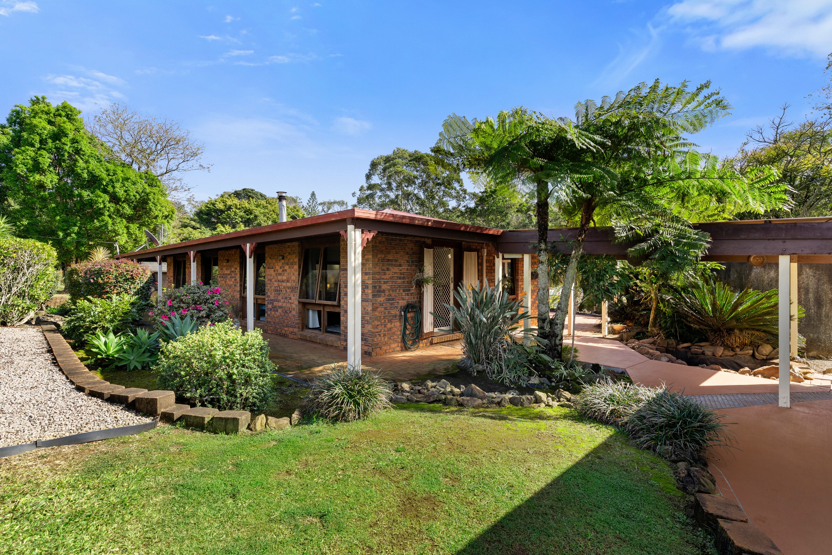 27 Mountain Vista Drive, Glass House Mountains, QLD 4518