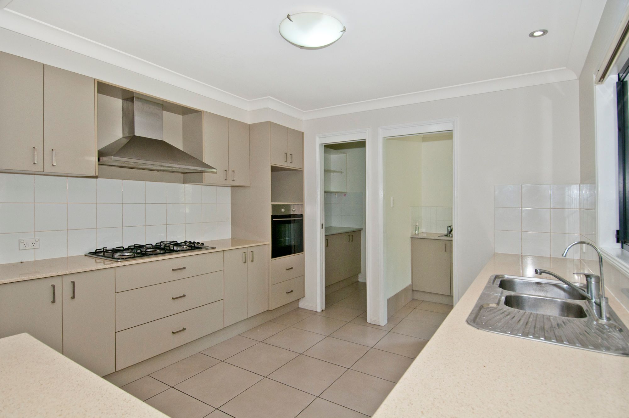 83 Woodlands Blv, Waterford, QLD 4133
