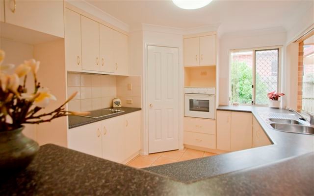 144 Spring Street, Middle Ridge, QLD 4350