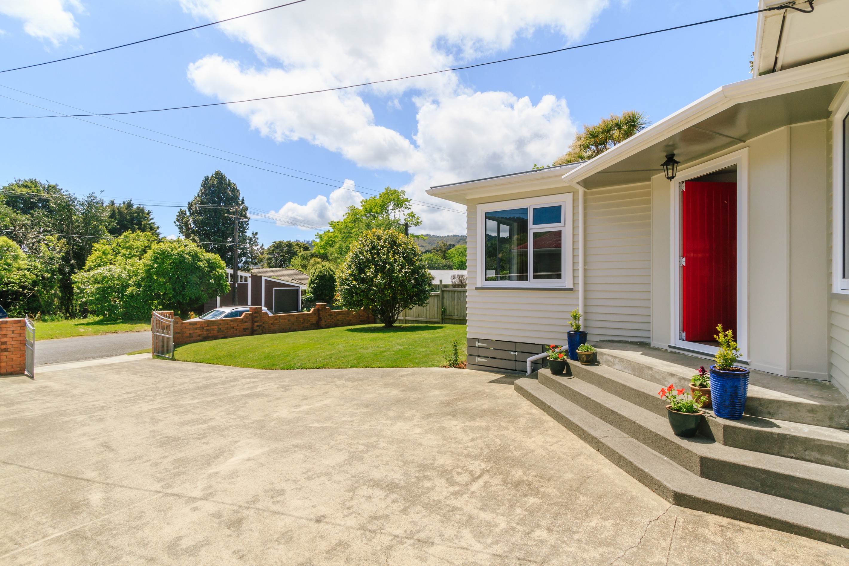 15 Rowe Parade, Wainuiomata, Lower Hutt City