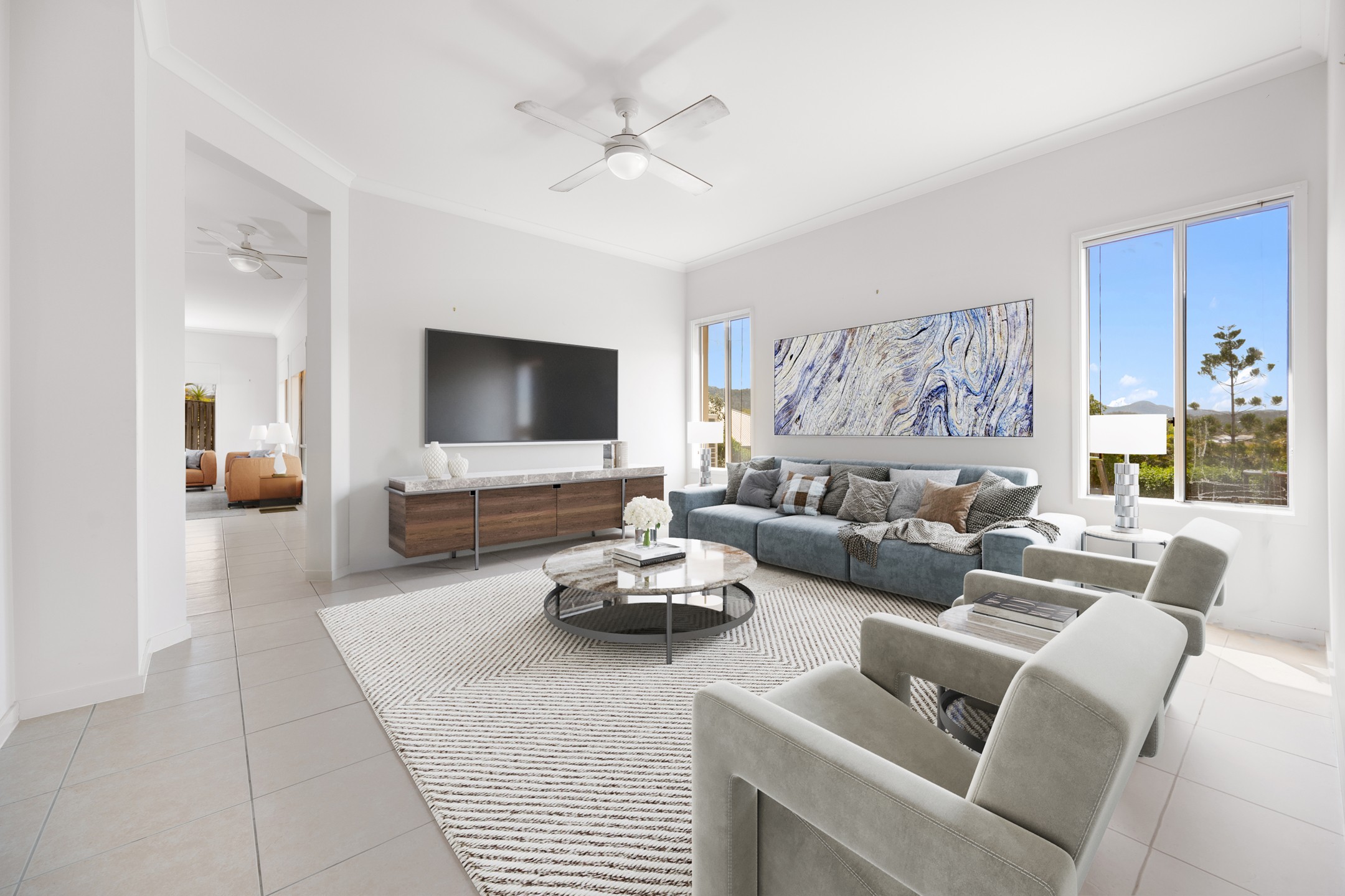 2 Carmarthen Circuit, Pacific Pines, QLD 4211