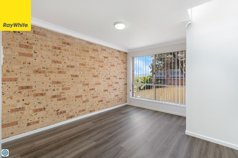 2/17 Surfside Drive, Port Kembla, NSW 2505