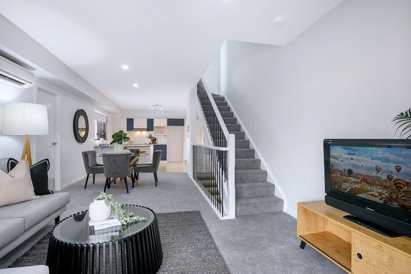 2/32 Dickenson Street — photo 4 of 13