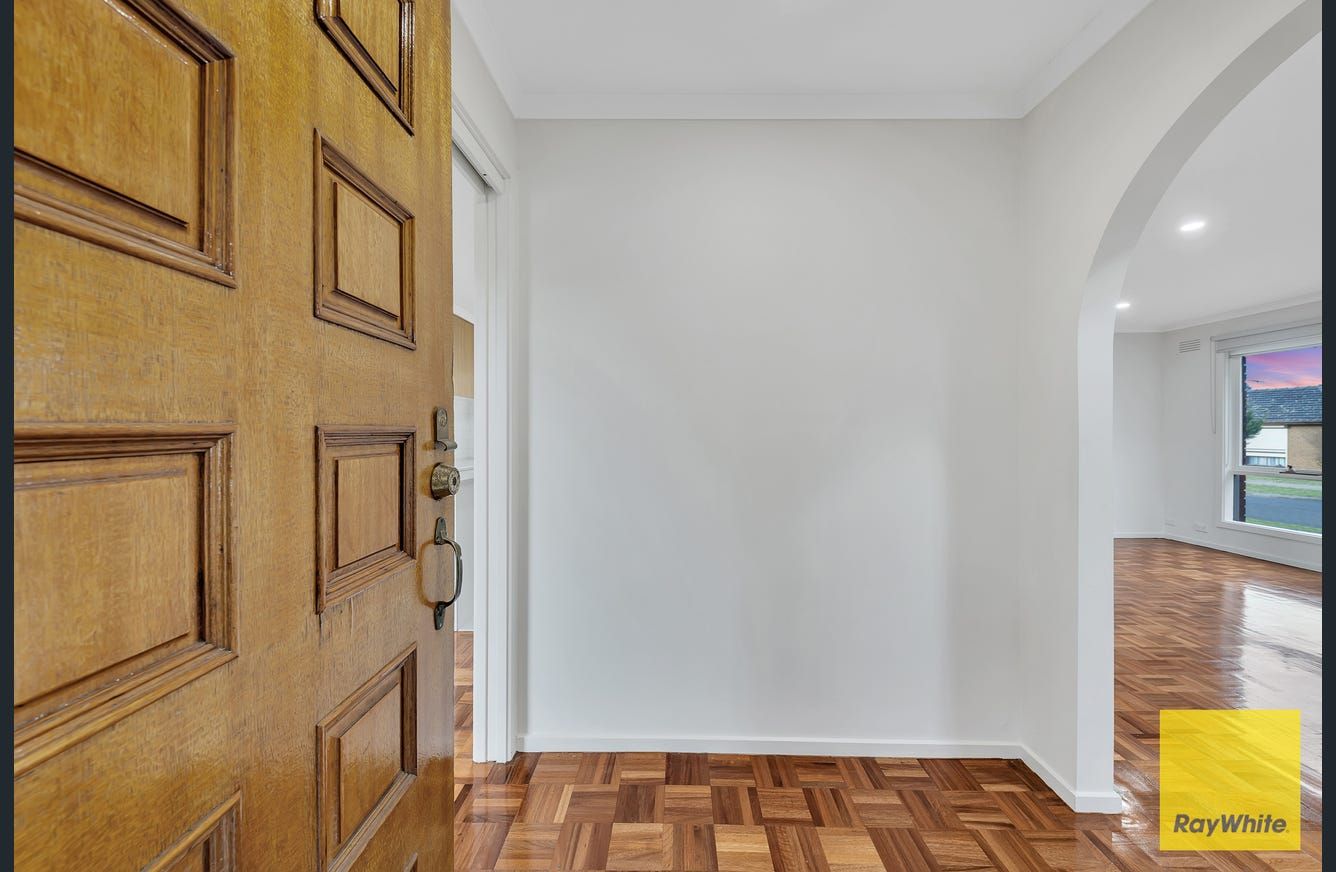 7 Aitken Avenue — photo 3 of 19