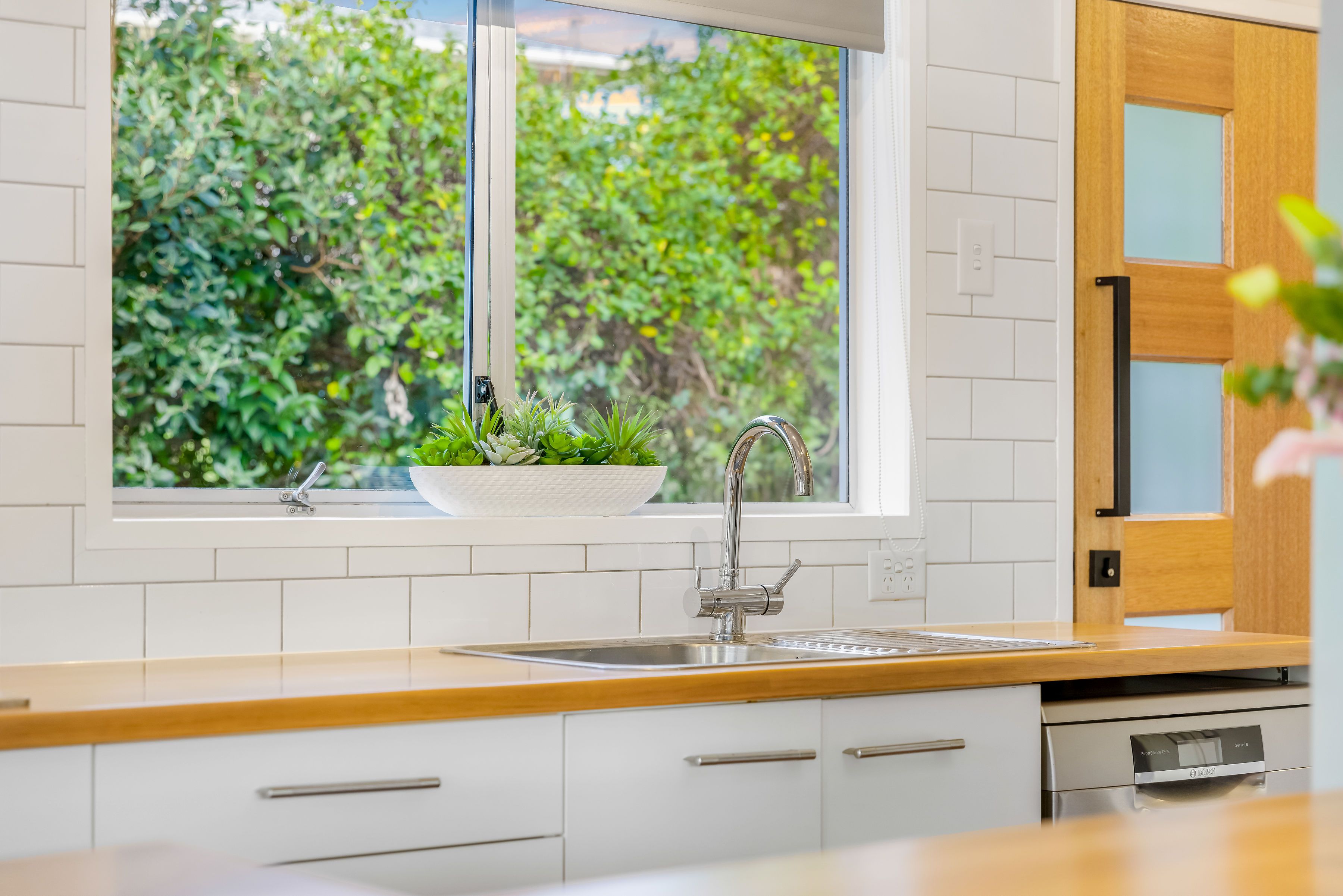 164 Verbena Road, Birkdale, North Shore City