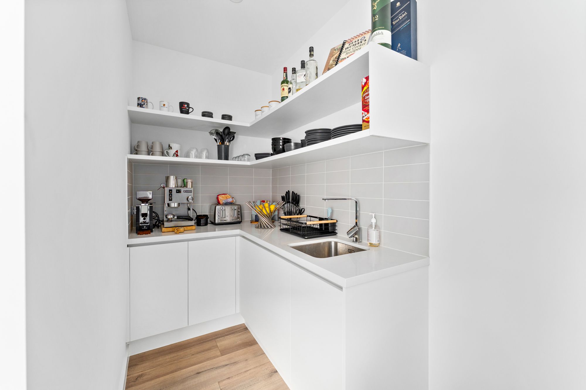 65a Simmons Drive — photo 7 of 19