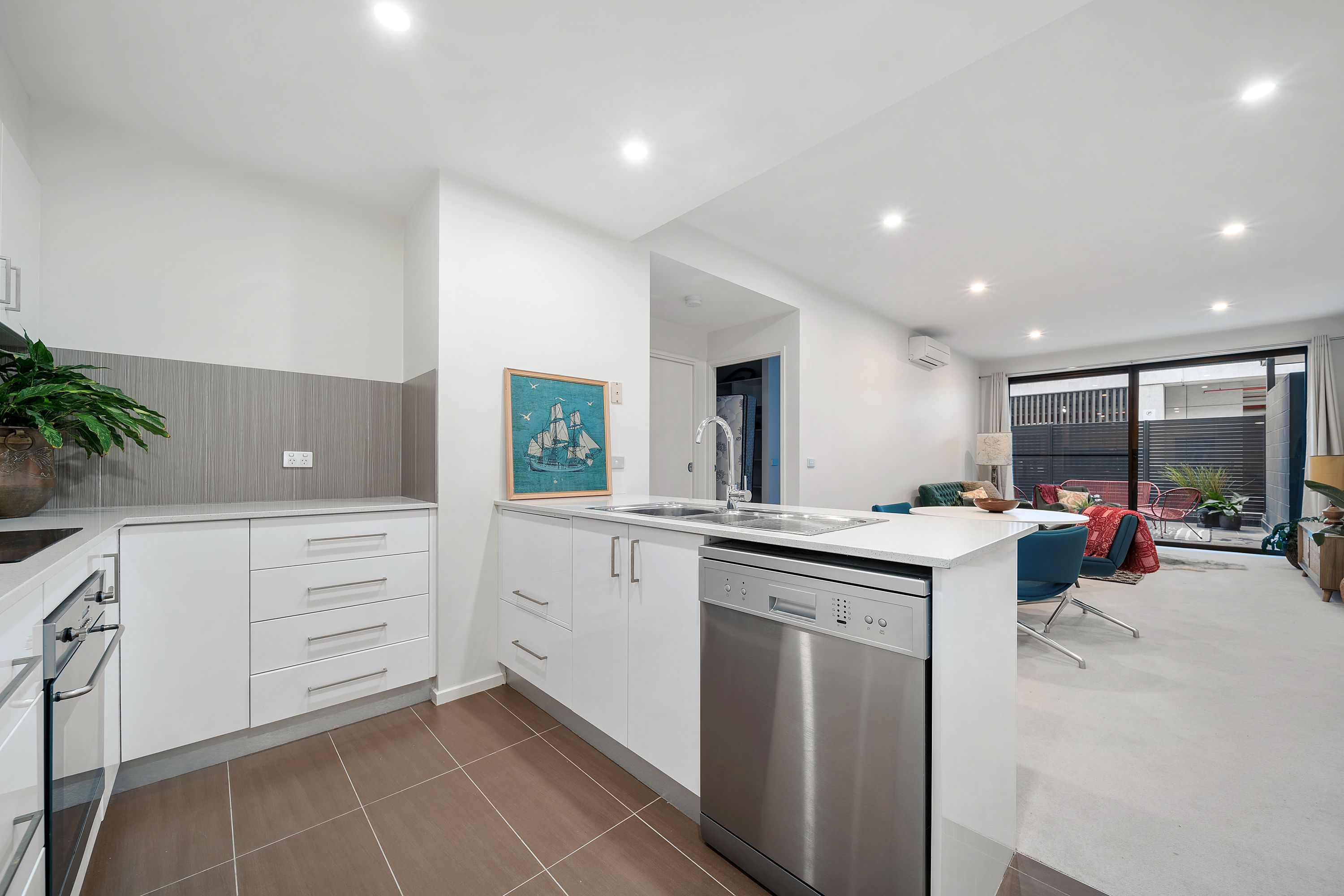 4/20 De Burgh Street, Lyneham ACT 2602