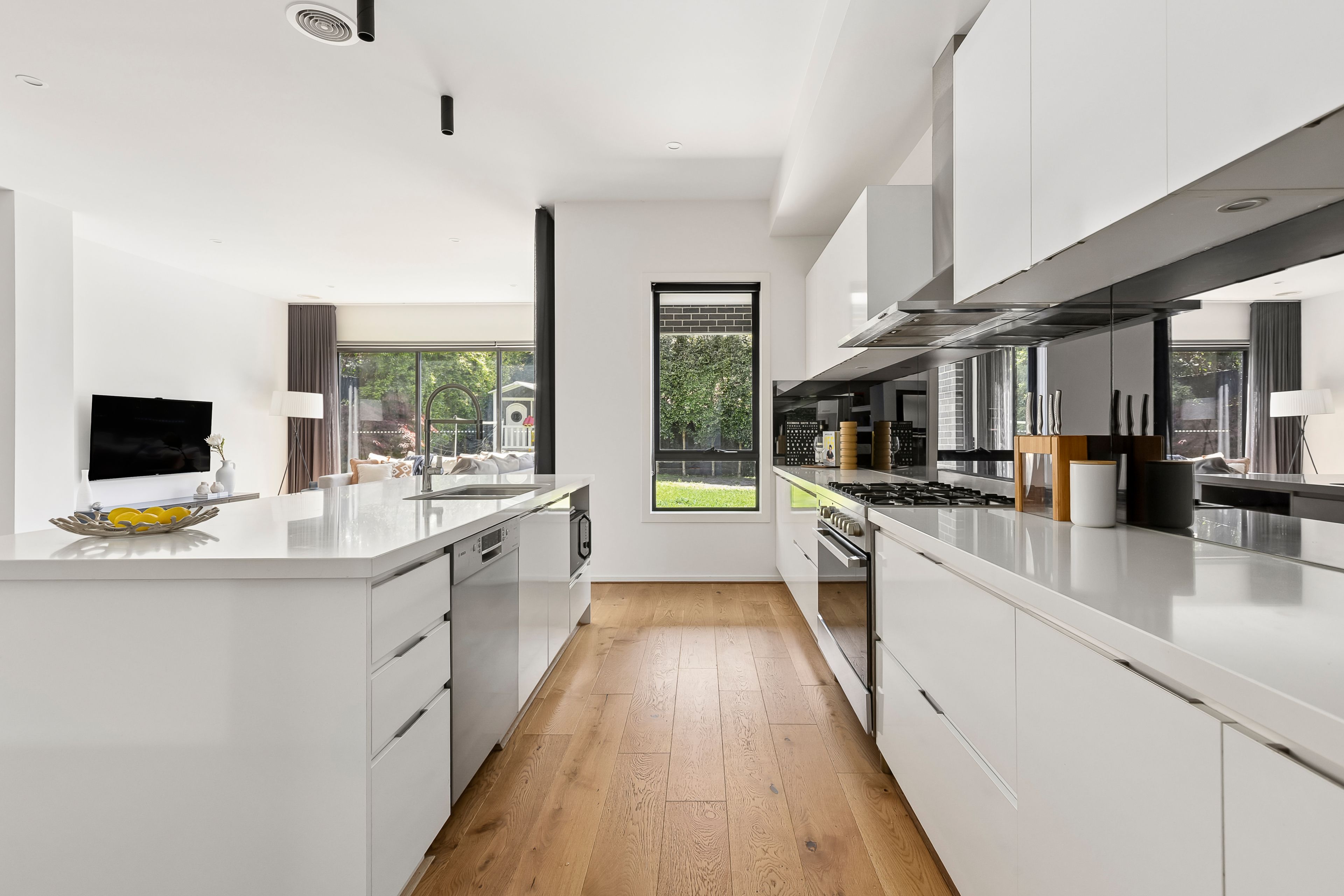 45 Alamein Avenue — photo 5 of 12