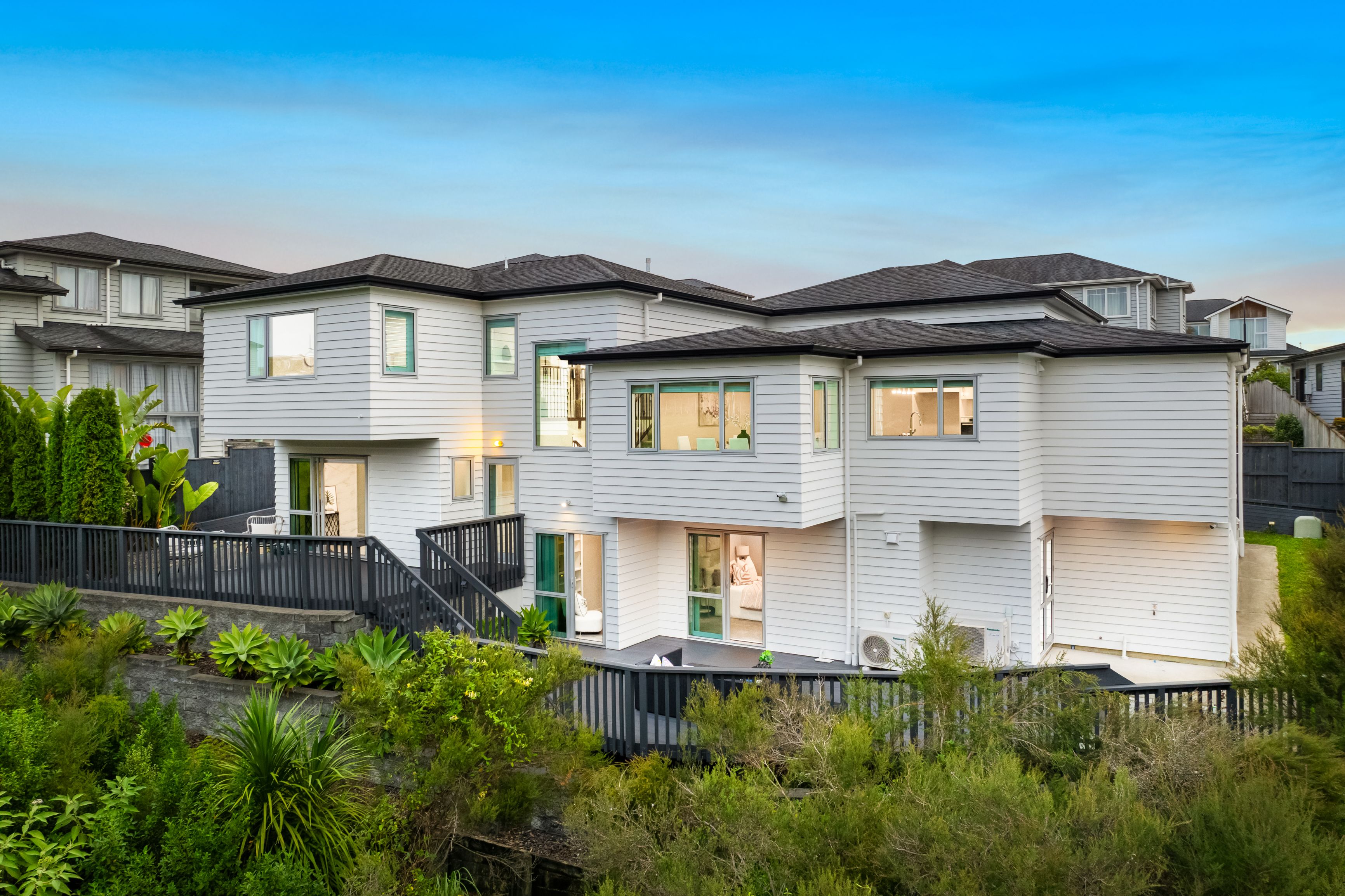 21 Lagonda Rise, Oteha, North Shore City