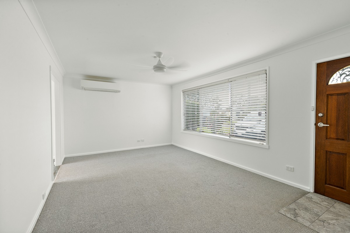 42 Conmurra Circuit, Shortland, NSW 2307